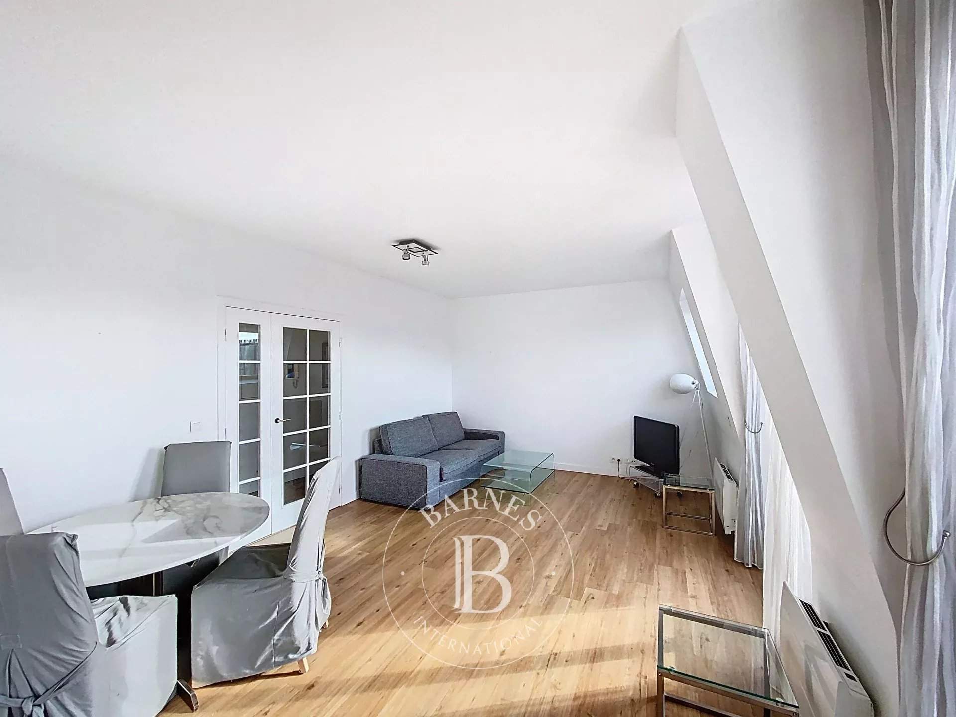 Puteaux  - Appartement 3 Pi&egrave;ces 2 Chambres - picture 1