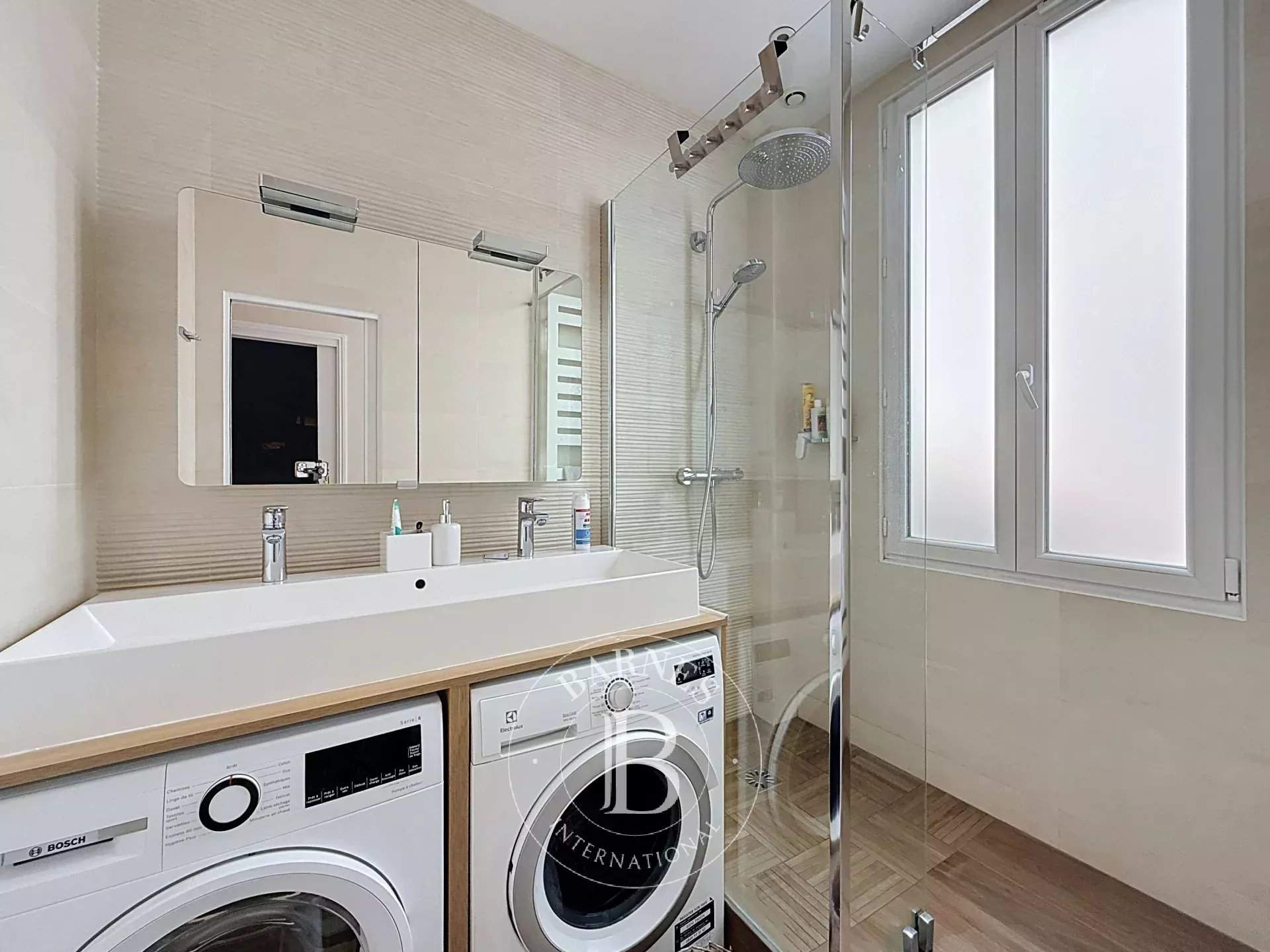Neuilly-sur-Seine  - Piso 5 Cuartos 3 Habitaciones - picture 9