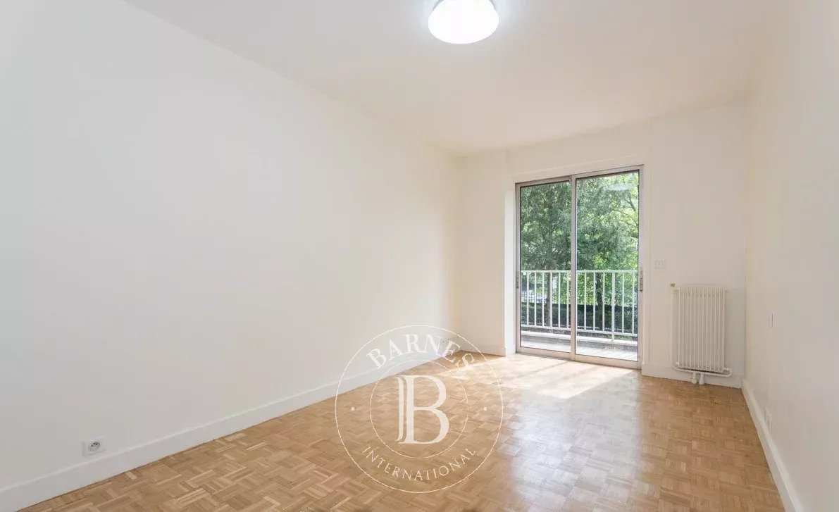 Neuilly-sur-Seine  - Apartment 3 Bedrooms - picture 8