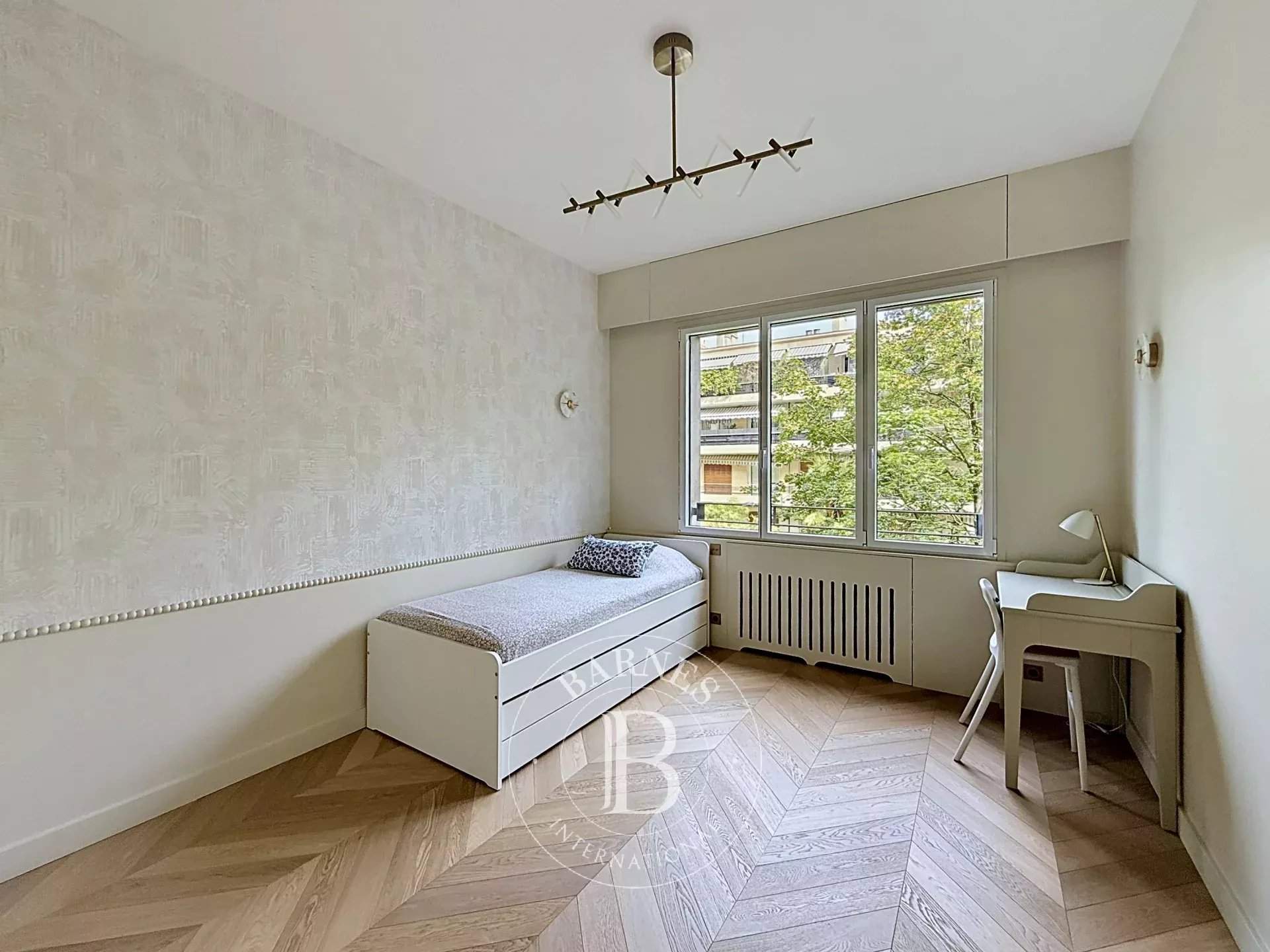 Neuilly-sur-Seine  - Appartement 5 Pi&egrave;ces 3 Chambres - picture 12