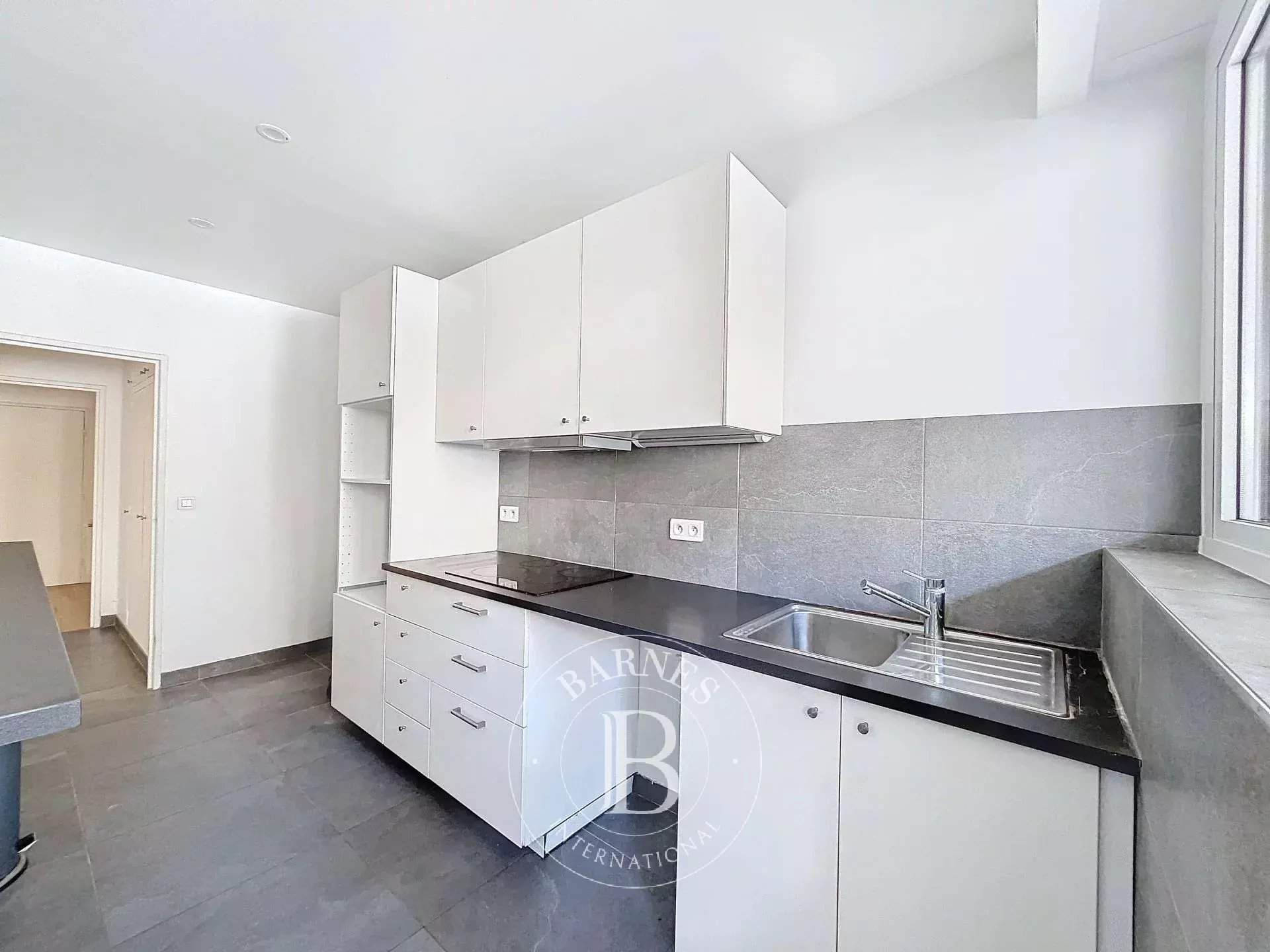 Neuilly-sur-Seine  - Appartement 2 Pi&egrave;ces, 1 Chambre - picture 4