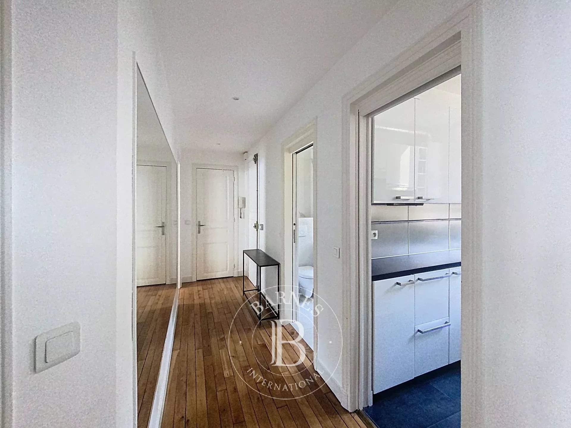 Courbevoie  - Appartement 3 Pièces 2 Chambres - picture 9