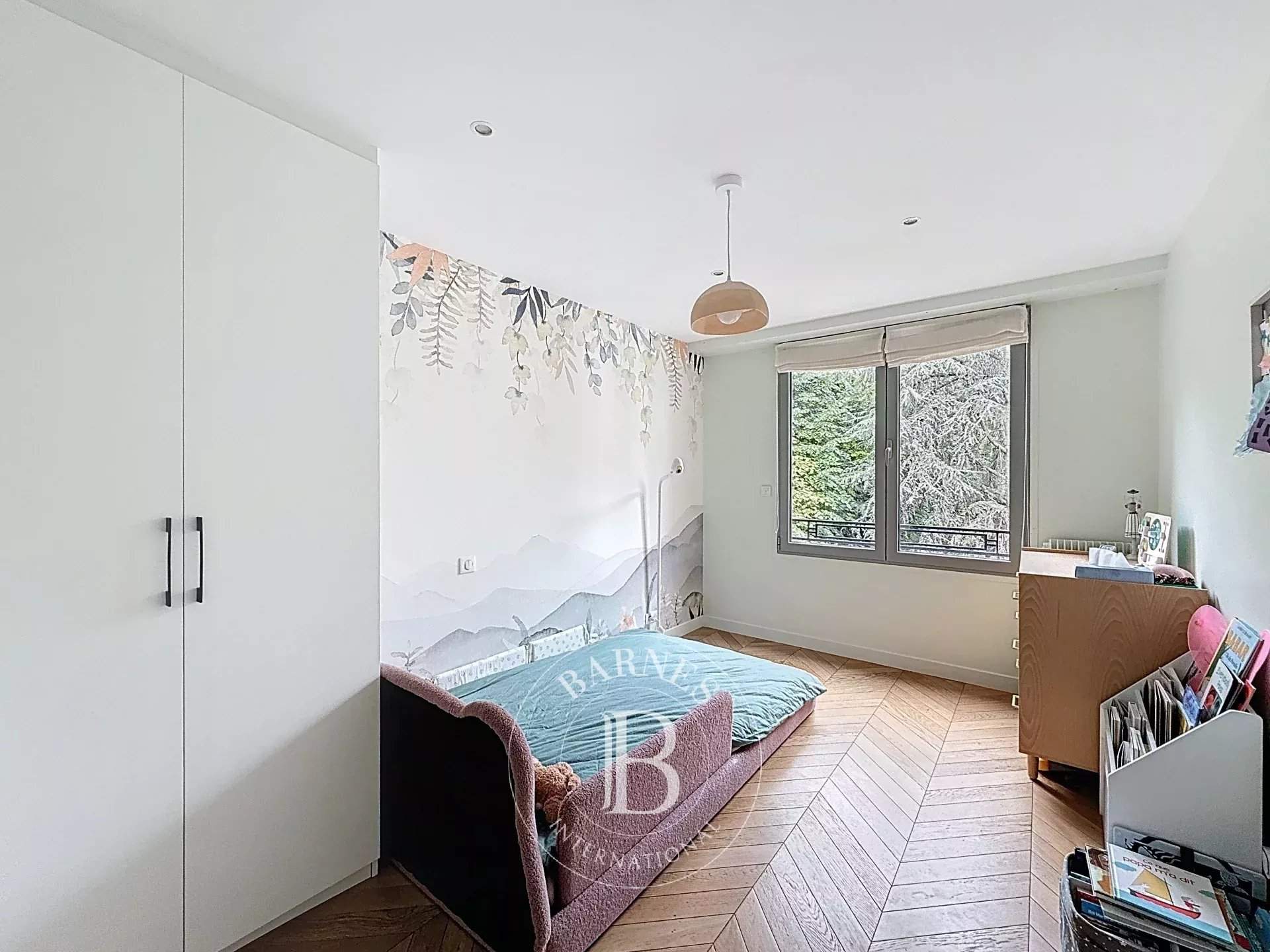Neuilly-sur-Seine  - Apartment 4 Bedrooms - picture 9