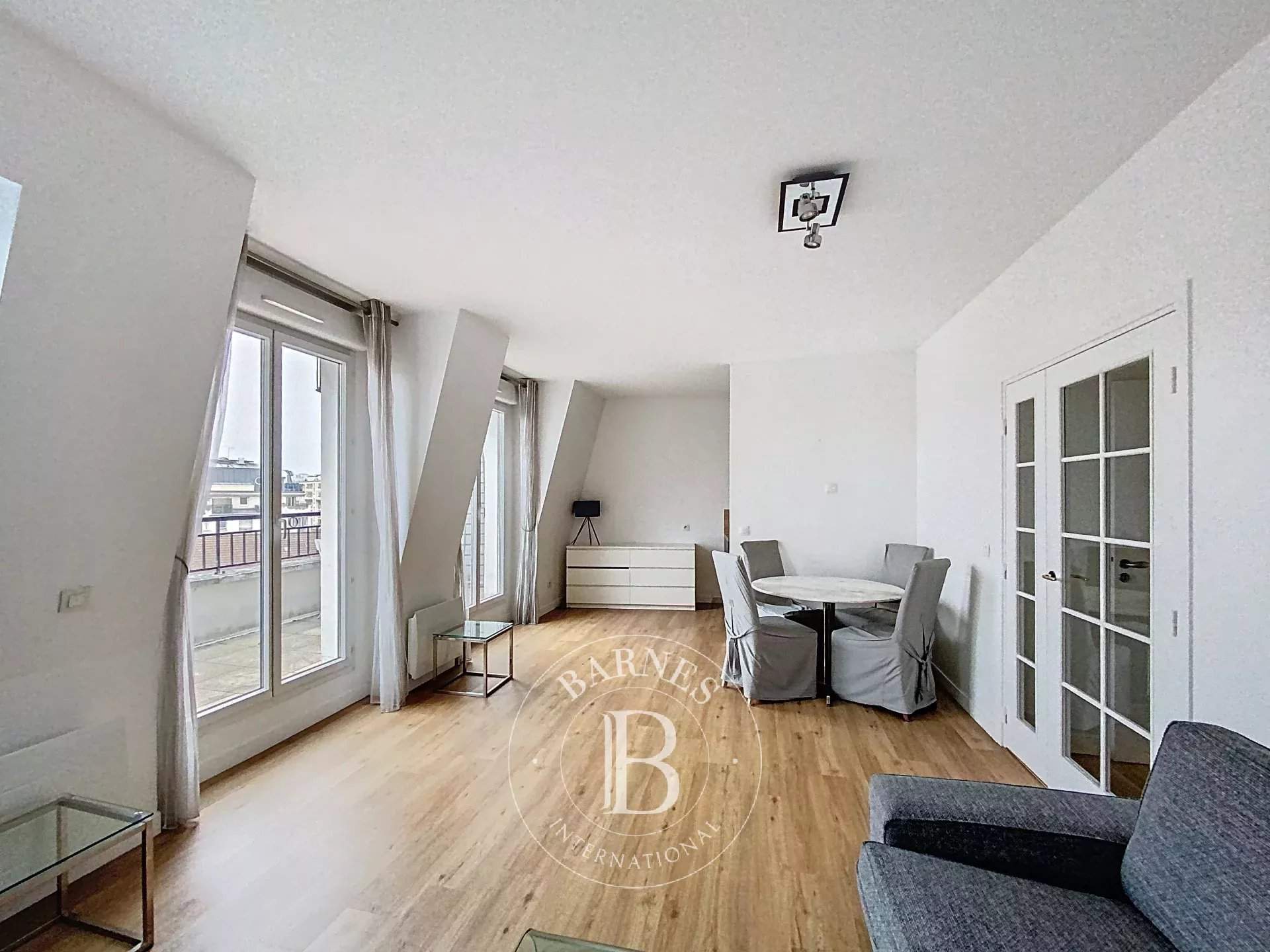 Puteaux  - Appartement 3 Pi&egrave;ces 2 Chambres - picture 2