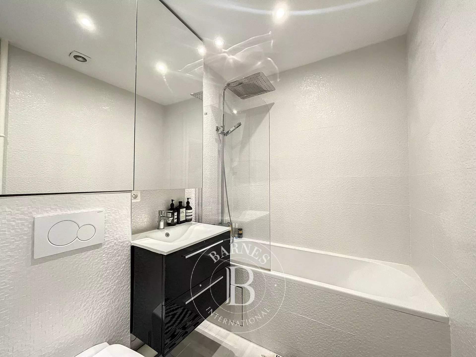 Neuilly-sur-Seine  - Appartement 4 Pièces 2 Chambres - picture 5