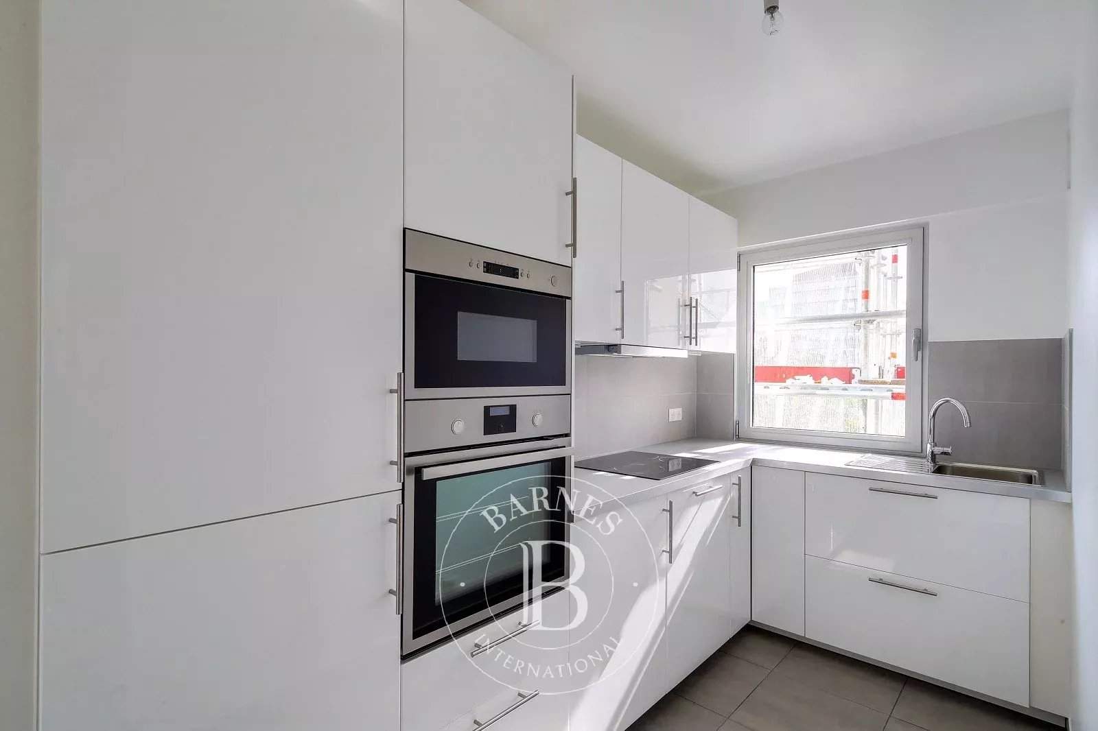 Levallois-Perret  - Appartement 3 Pi&egrave;ces 2 Chambres - picture 2