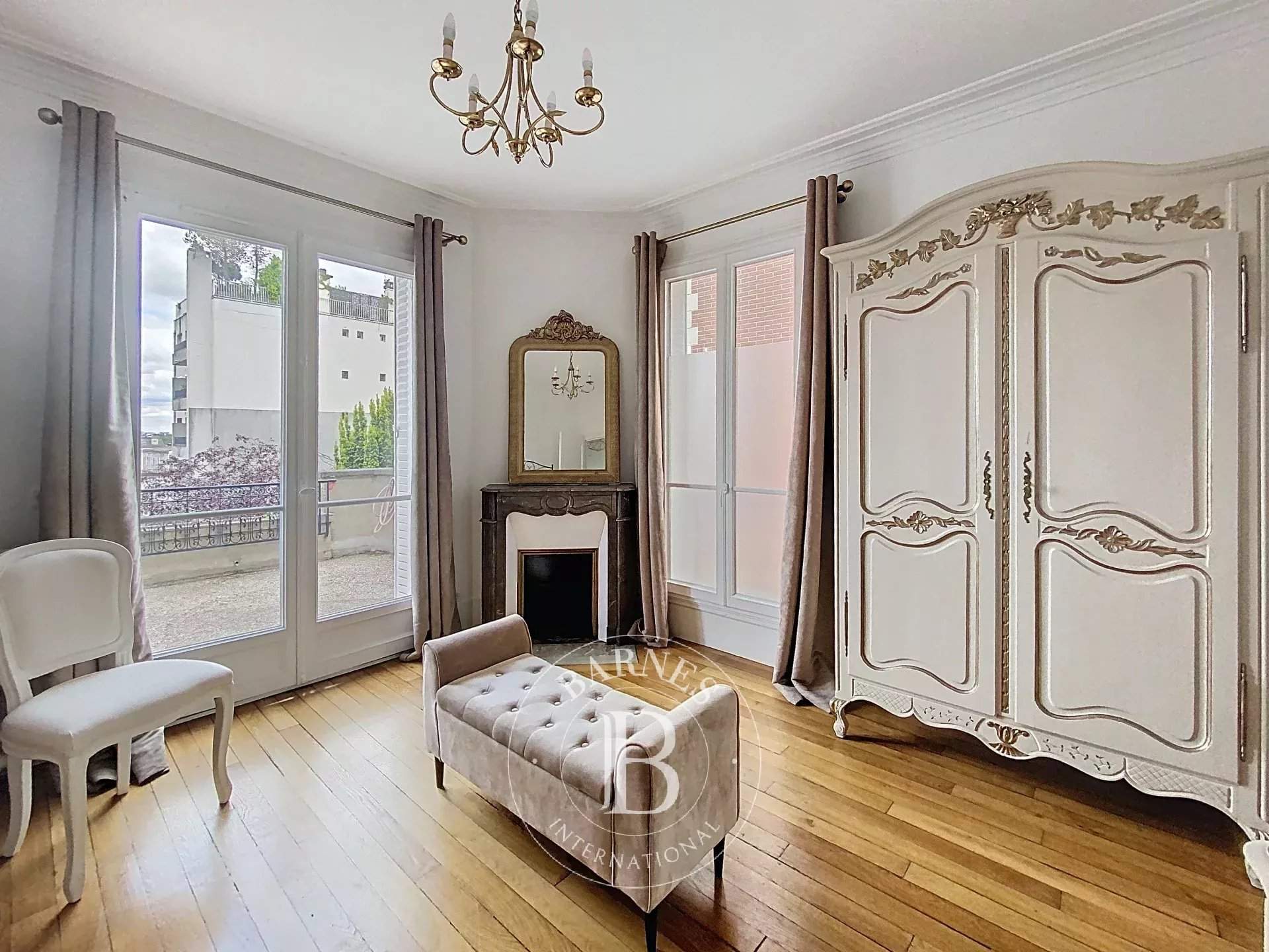 Suresnes  - House 5 Bedrooms - picture 12