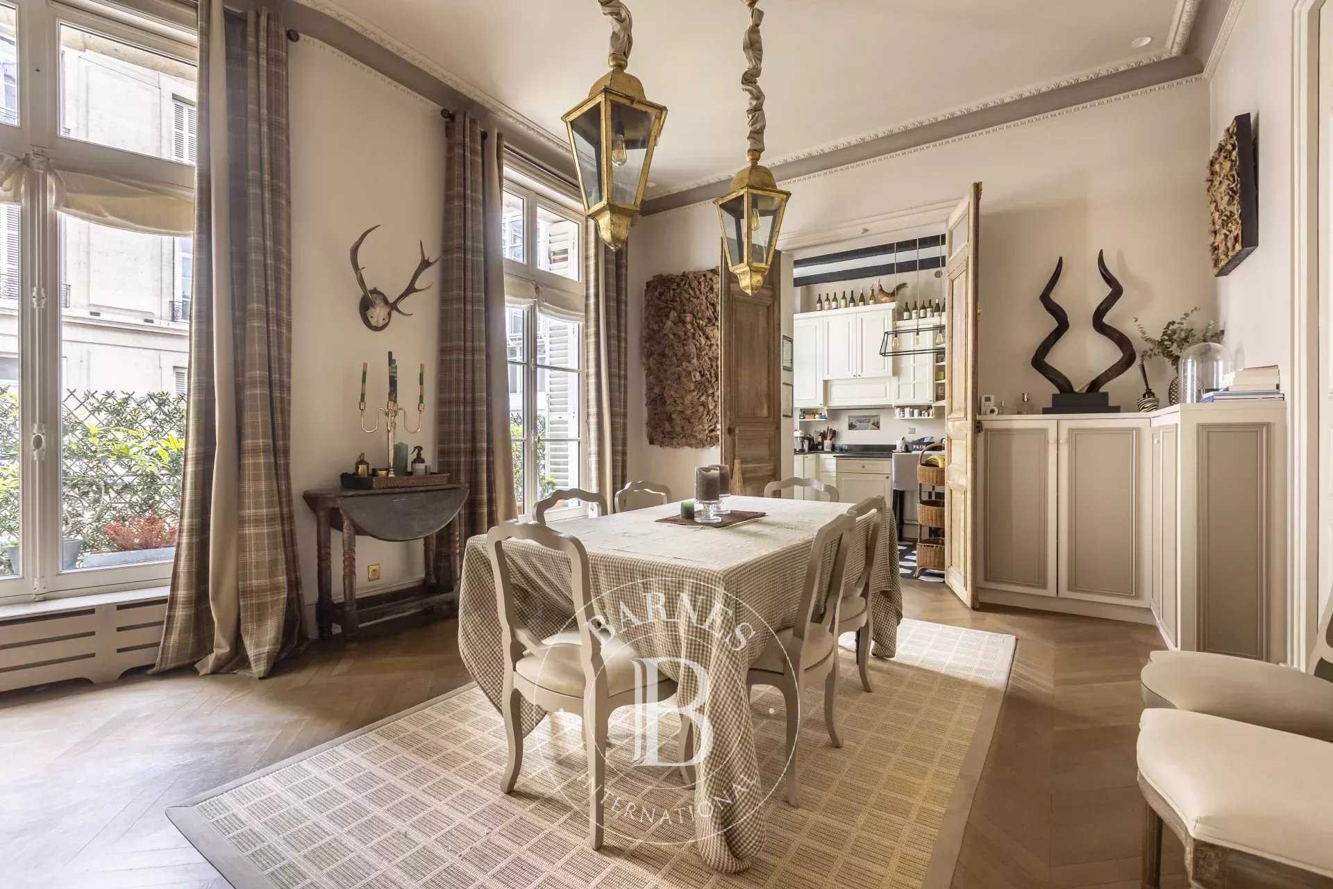 Paris  - Apartment 3 Bedrooms
