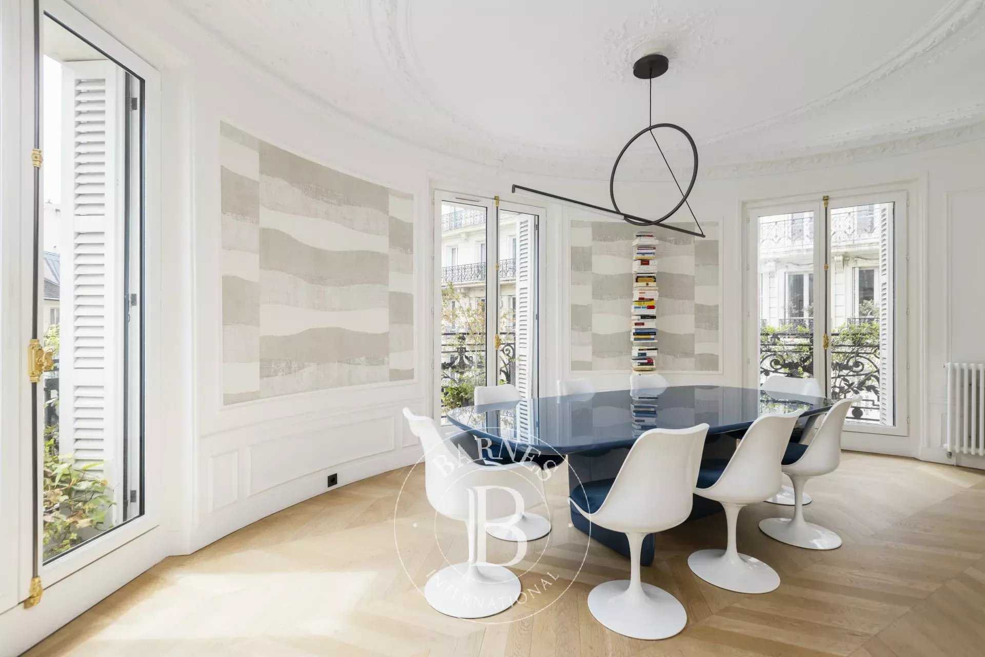 Paris  - Apartment 2 Bedrooms