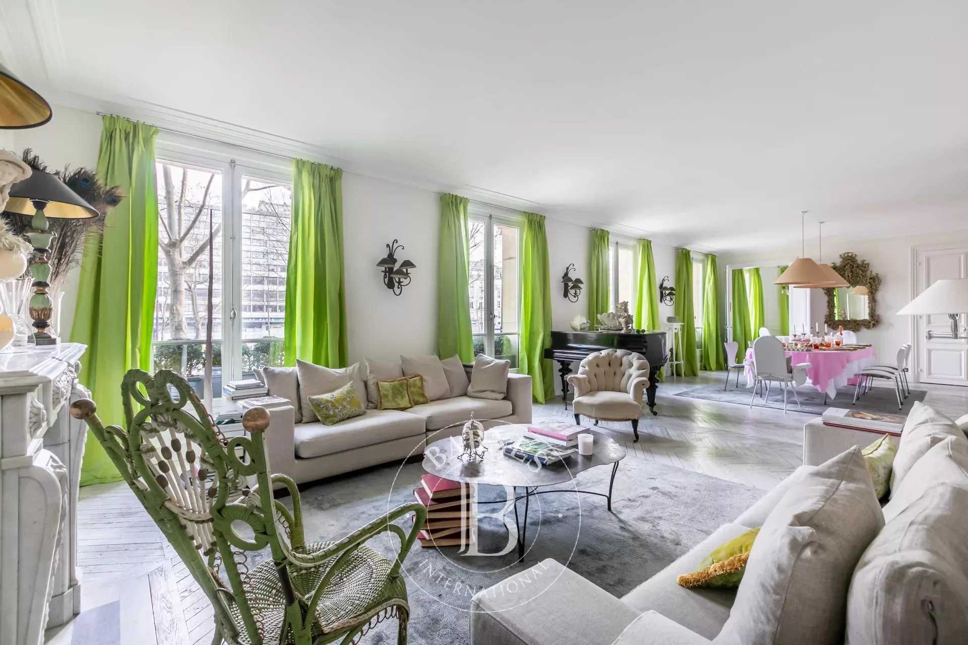 Paris  - Apartment 3 Bedrooms