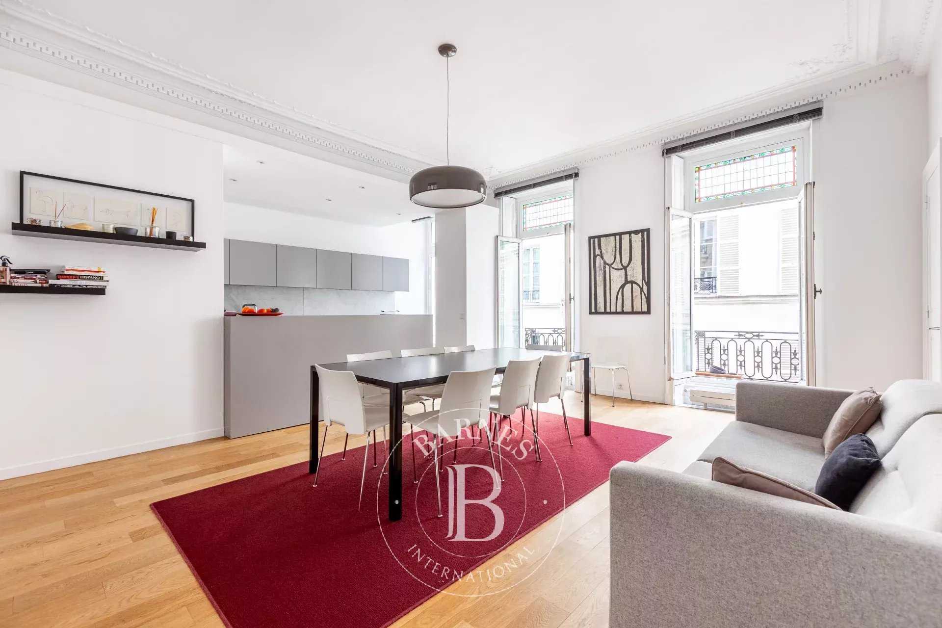 Paris  - Appartement 3 Pi&egrave;ces 2 Chambres