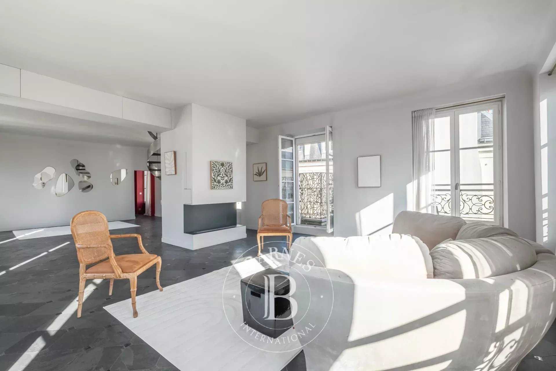 Paris  - Piso 4 Cuartos, 1 Habitacion