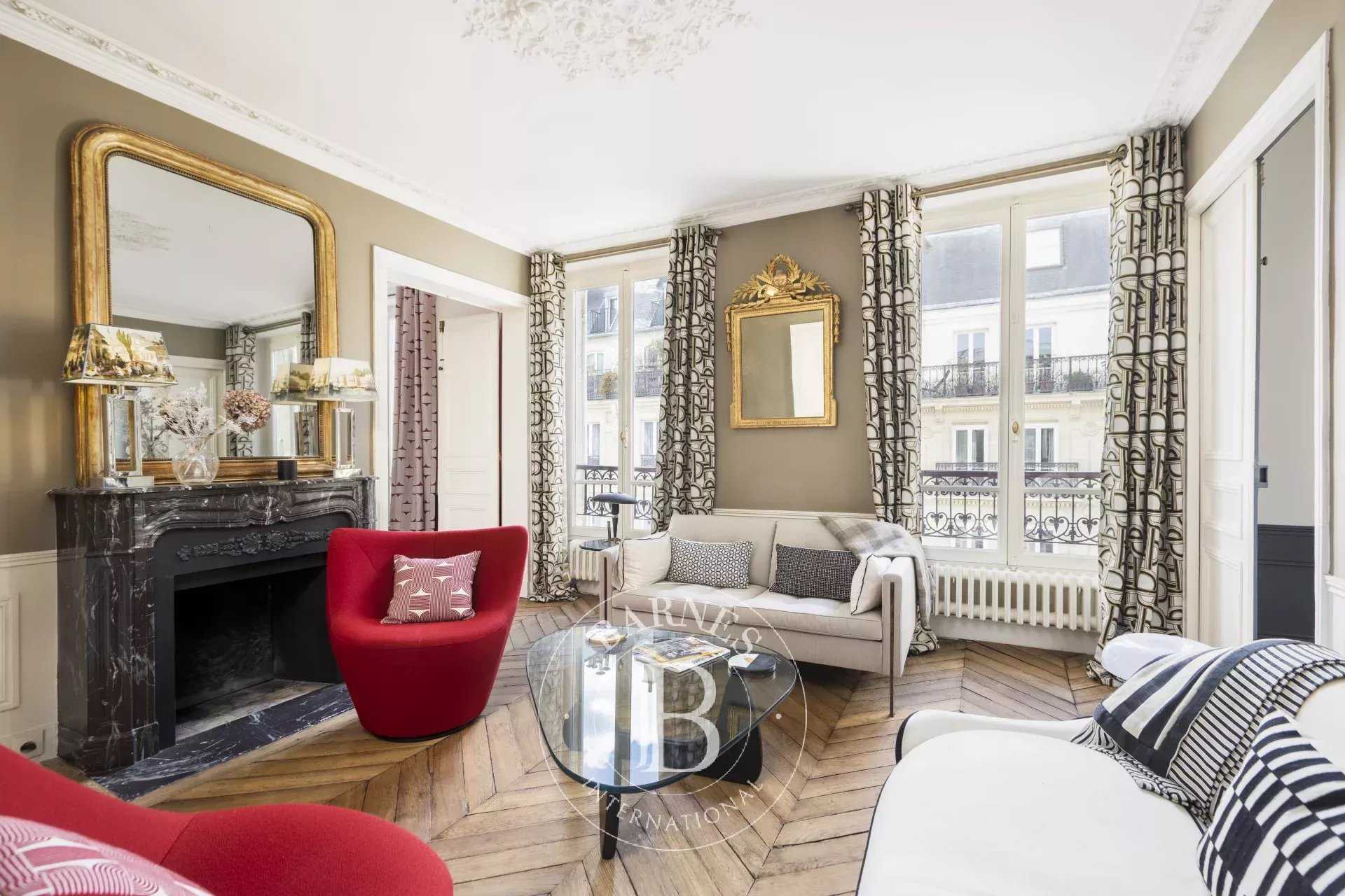Paris  - Appartement 3 Pi&egrave;ces 2 Chambres