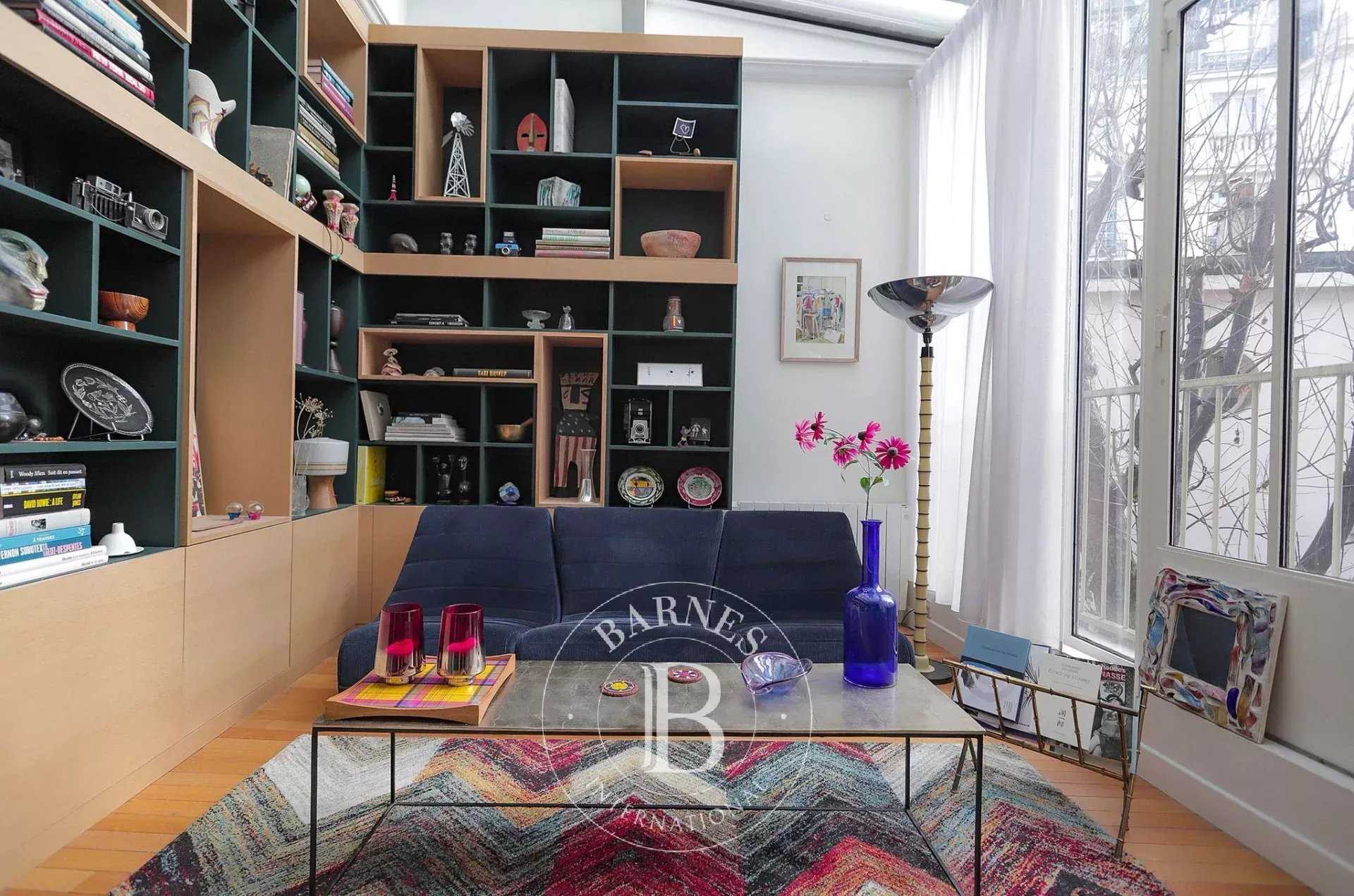 Paris  - Appartement 3 Pièces 2 Chambres