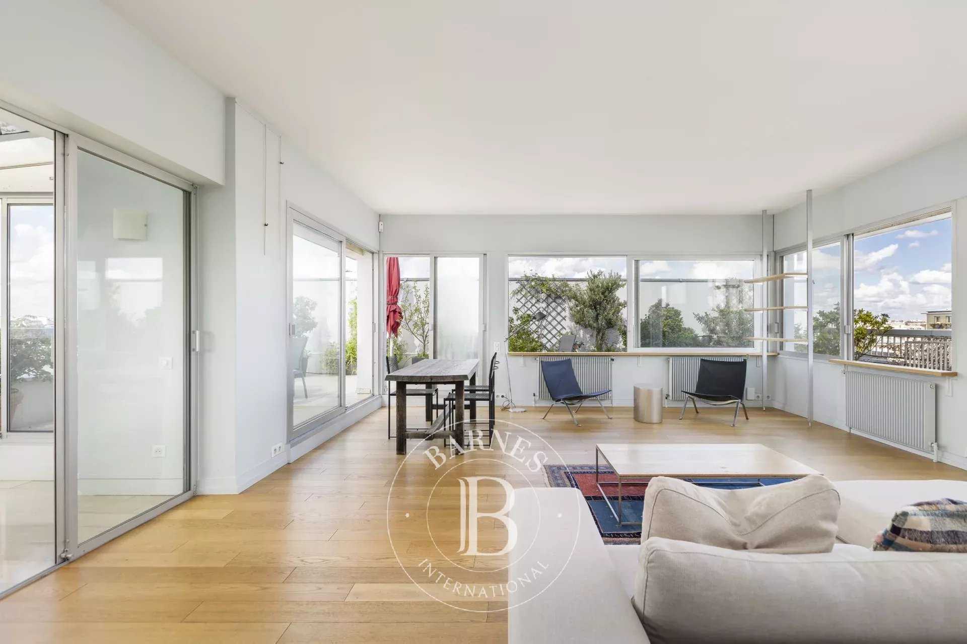 Paris  - Appartement 4 Pièces, 1 Chambre