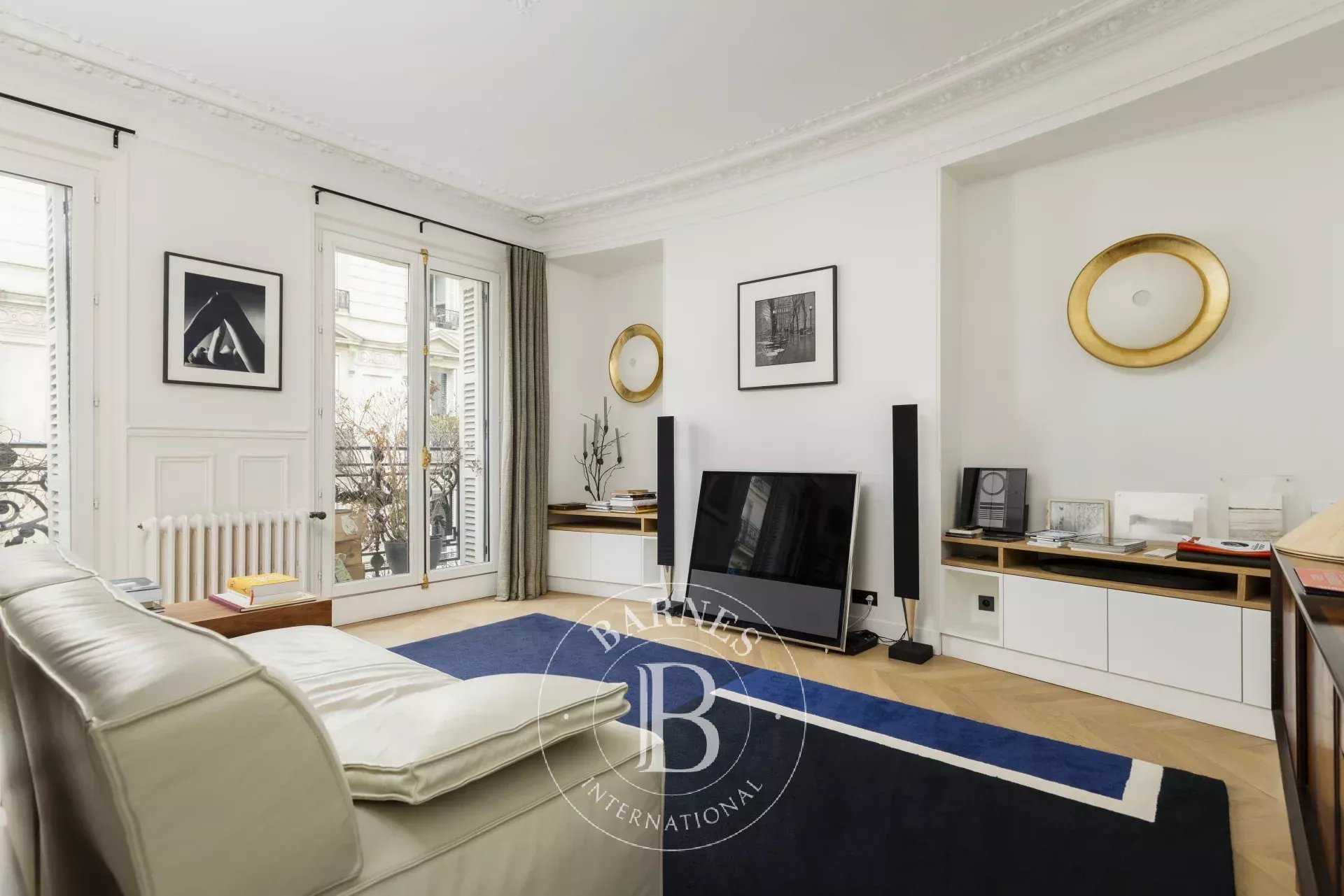 Paris  - Apartment 2 Bedrooms