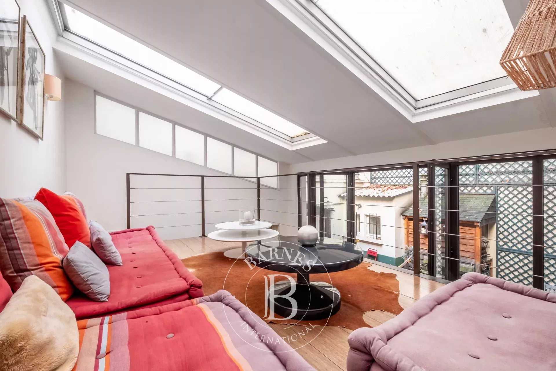 Paris  - Maison 7 Pi&egrave;ces 7 Chambres