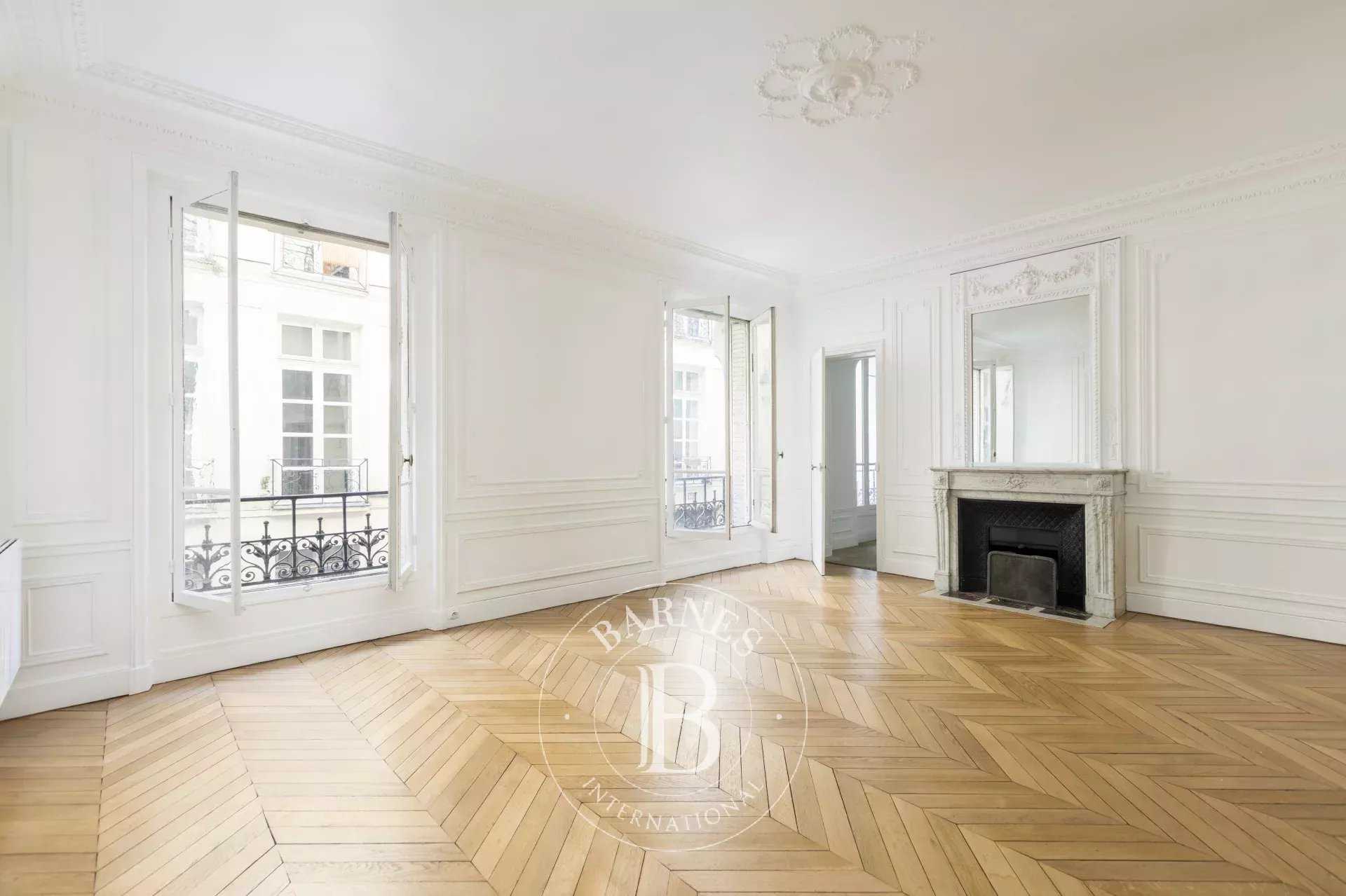 Paris  - Apartment 3 Bedrooms