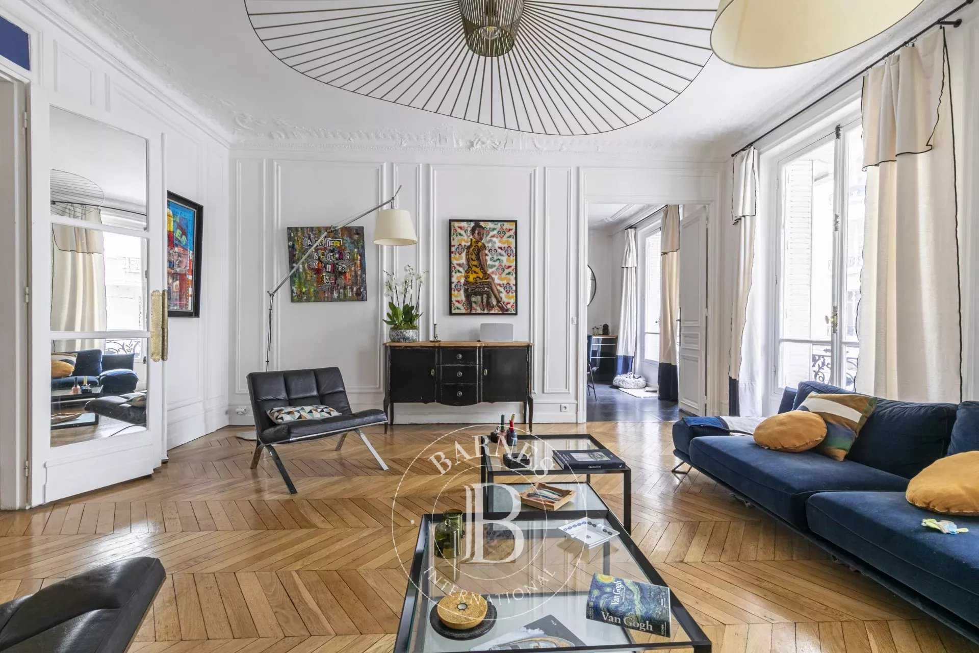 Paris  - Apartment 4 Bedrooms