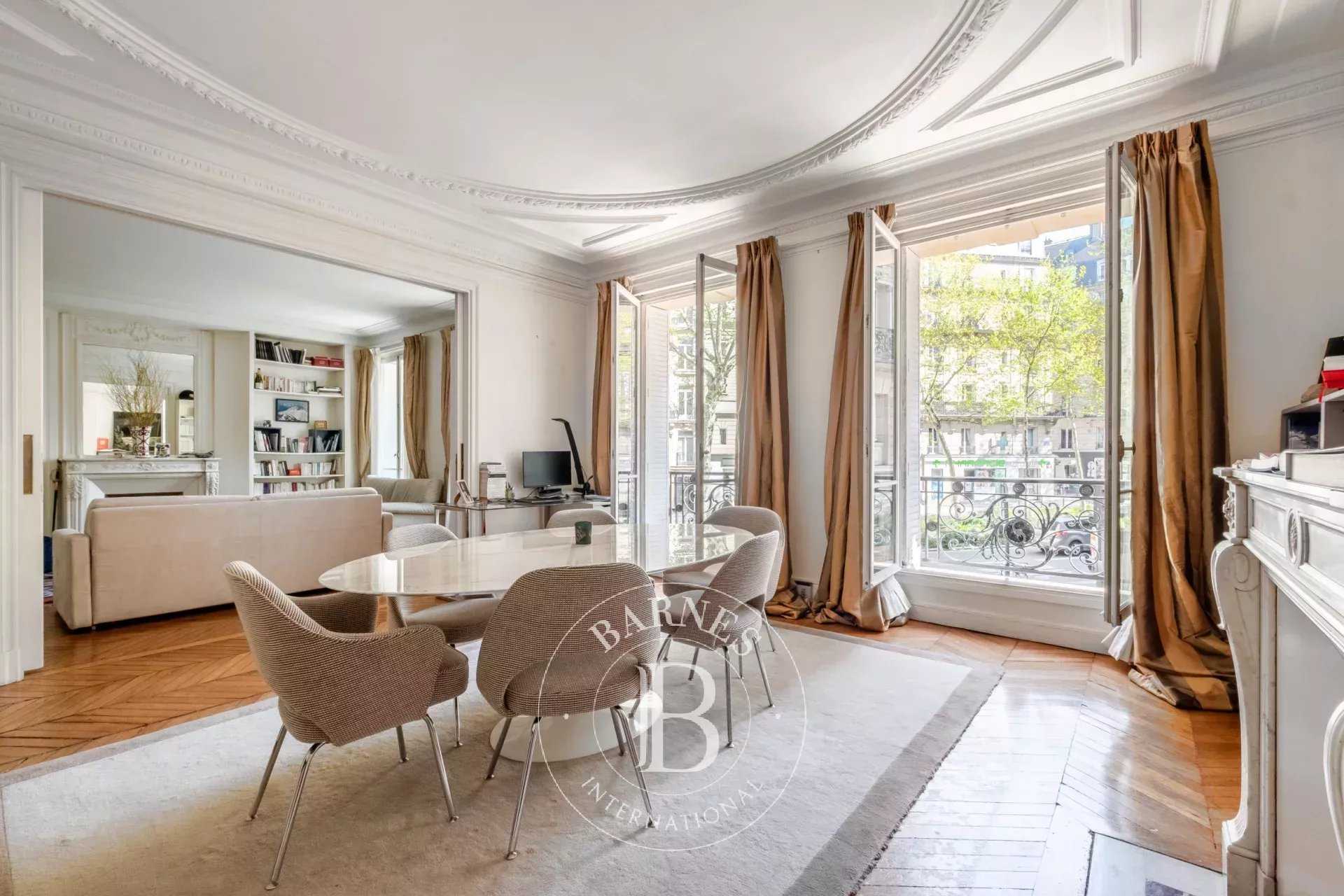 Paris  - Apartment 2 Bedrooms