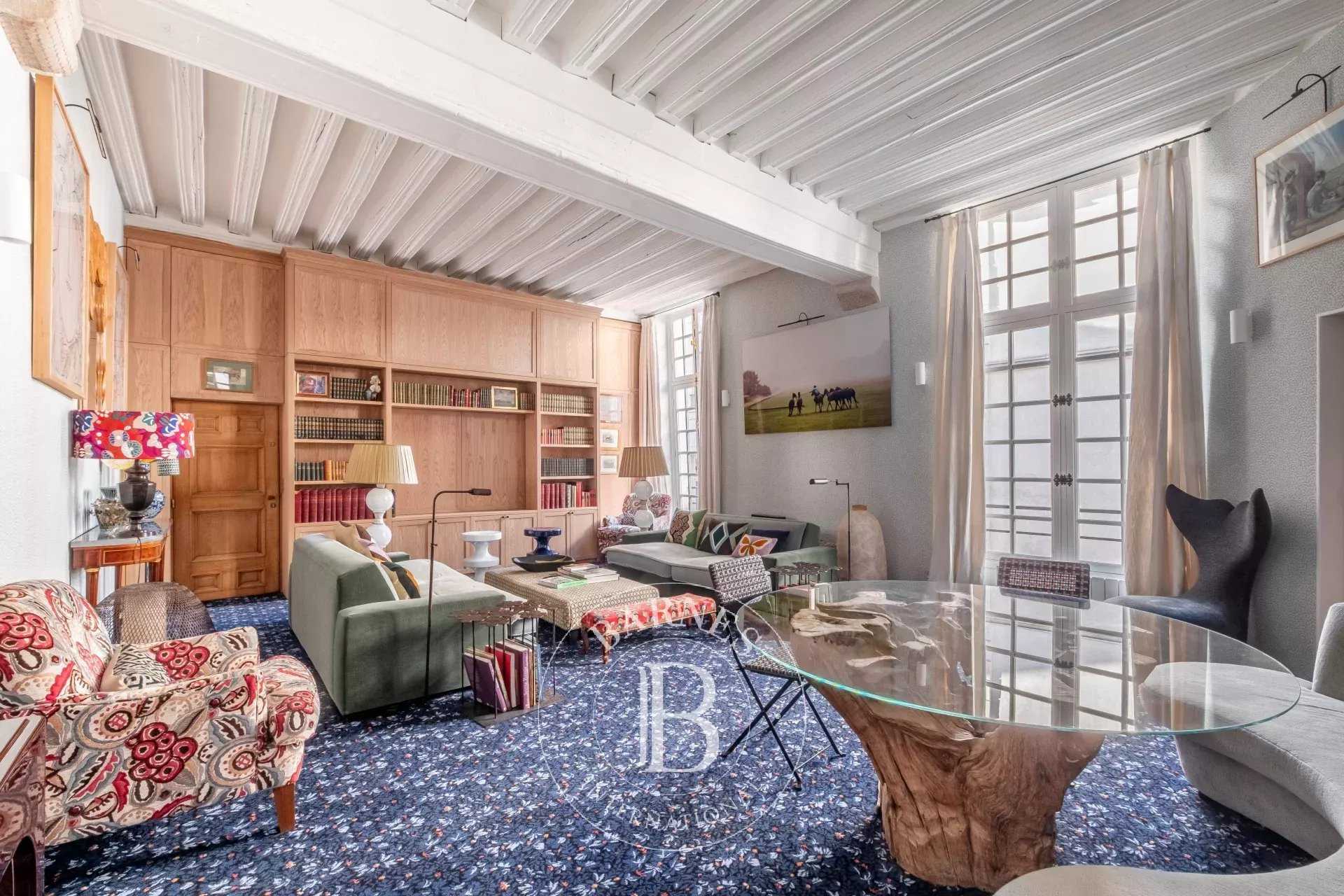 Paris  - Appartement 4 Pi&egrave;ces, 1 Chambre