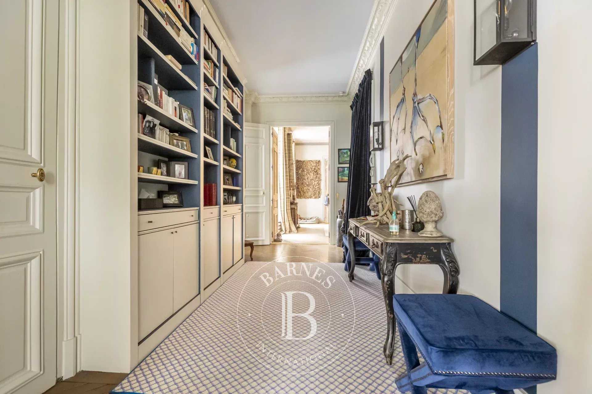 Paris  - Apartment 3 Bedrooms