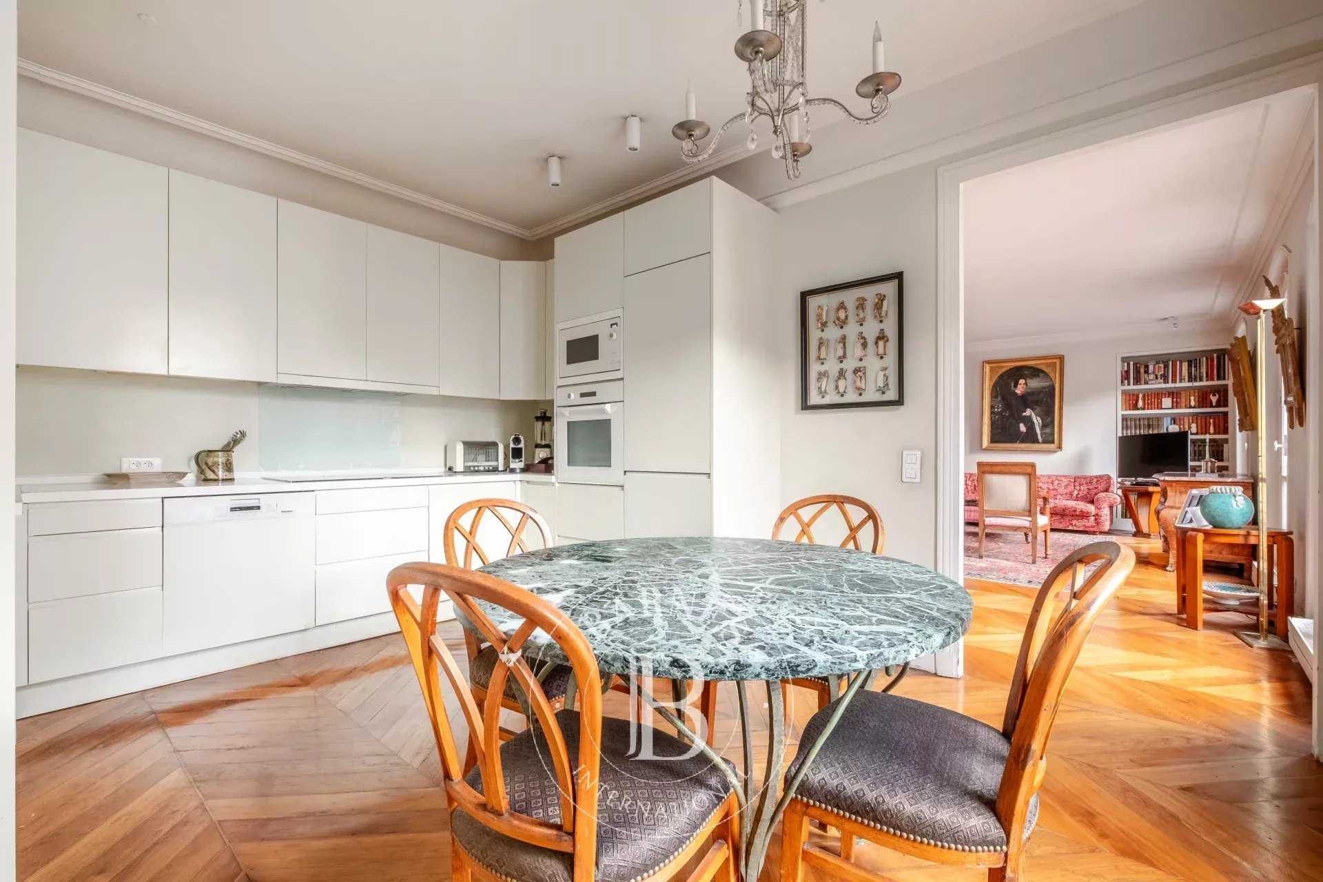 Paris  - Piso 4 Cuartos 2 Habitaciones