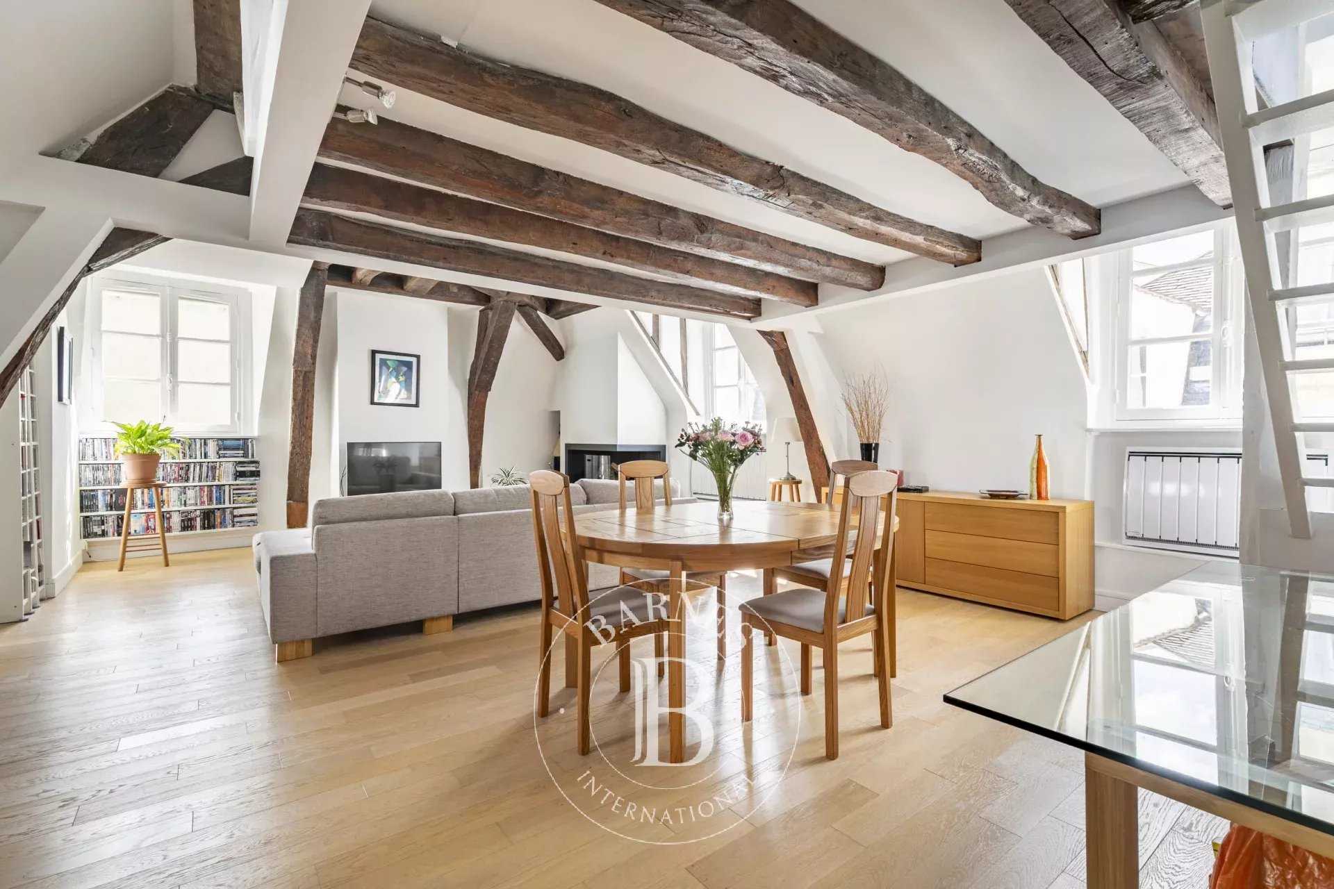 Paris  - Apartment 4 Bedrooms