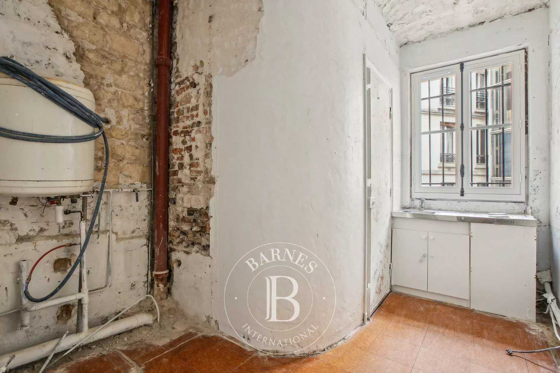 Paris  - Appartement 4 Pièces 2 Chambres