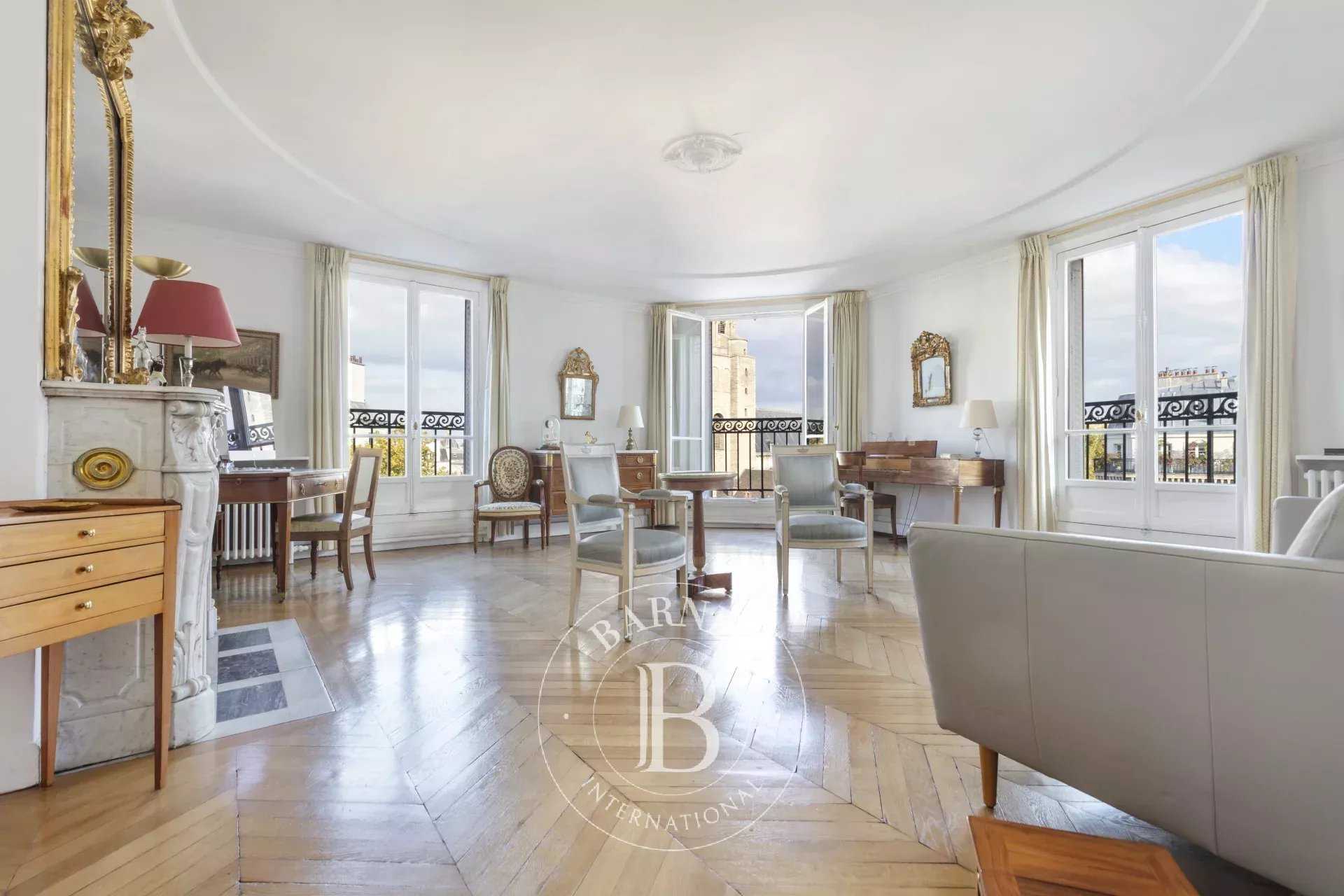 Paris  - Apartment 3 Bedrooms