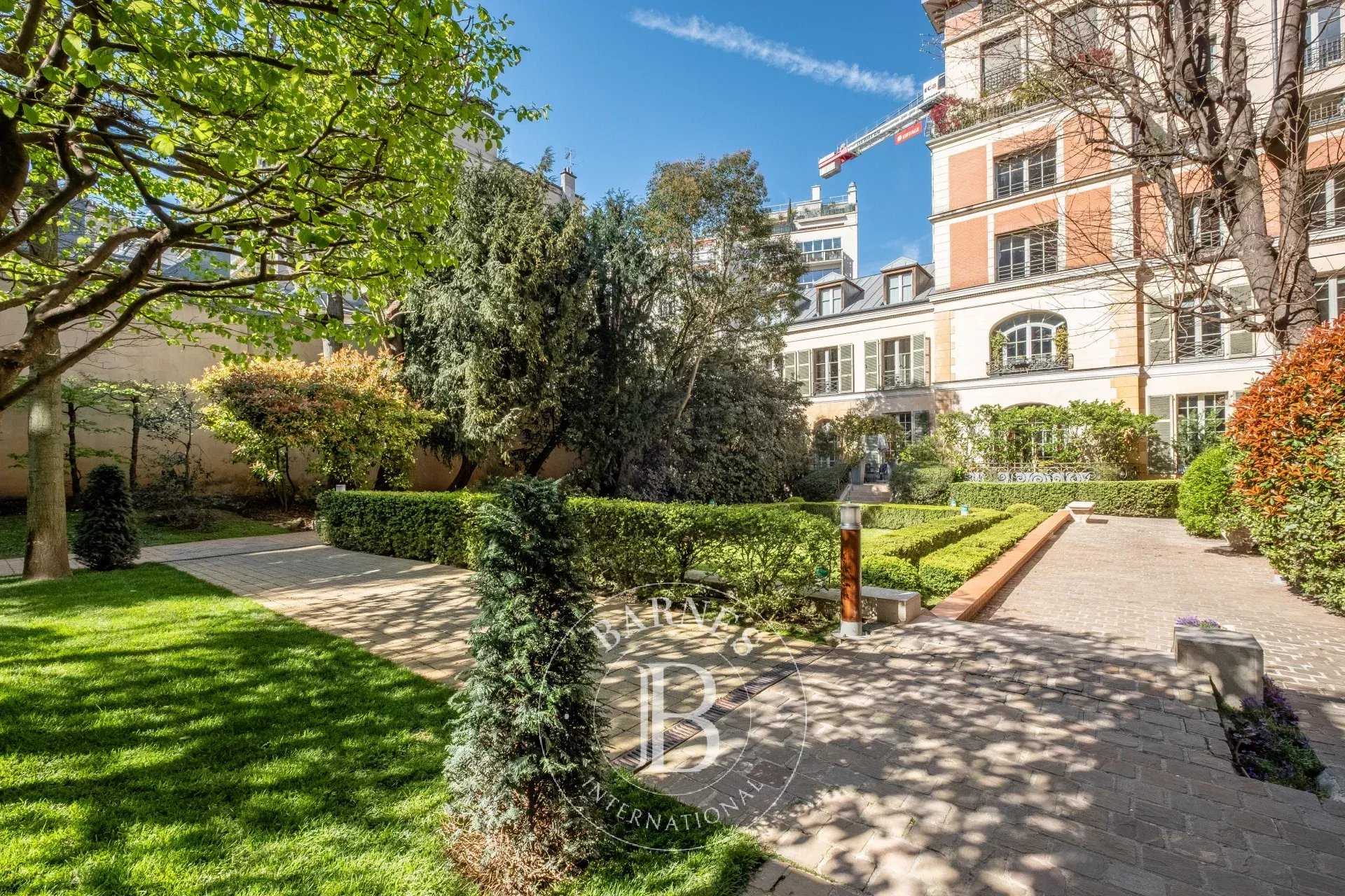 Paris  - Piso 5 Cuartos 3 Habitaciones