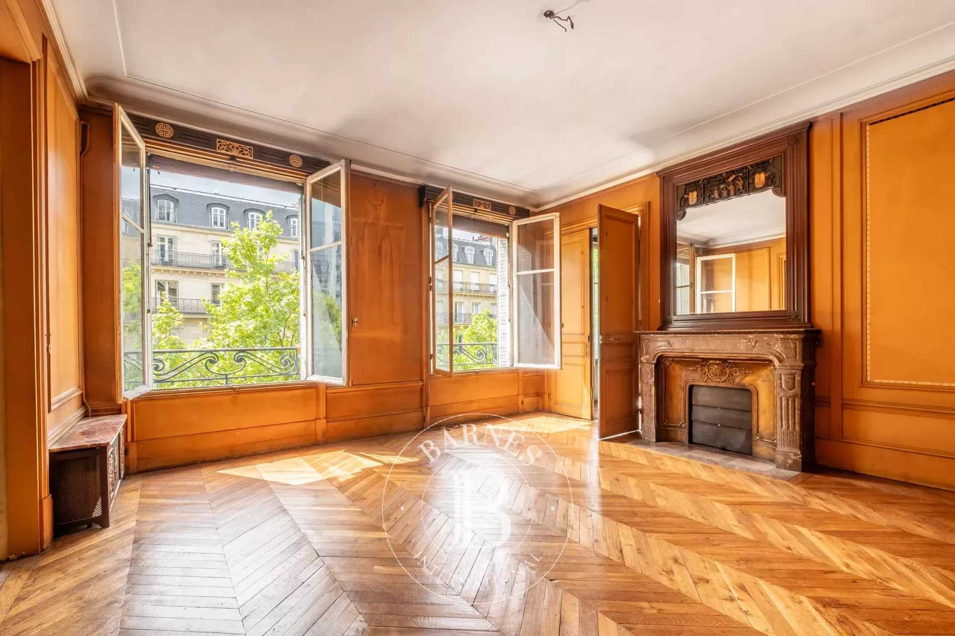 Paris  - Apartment 5 Bedrooms