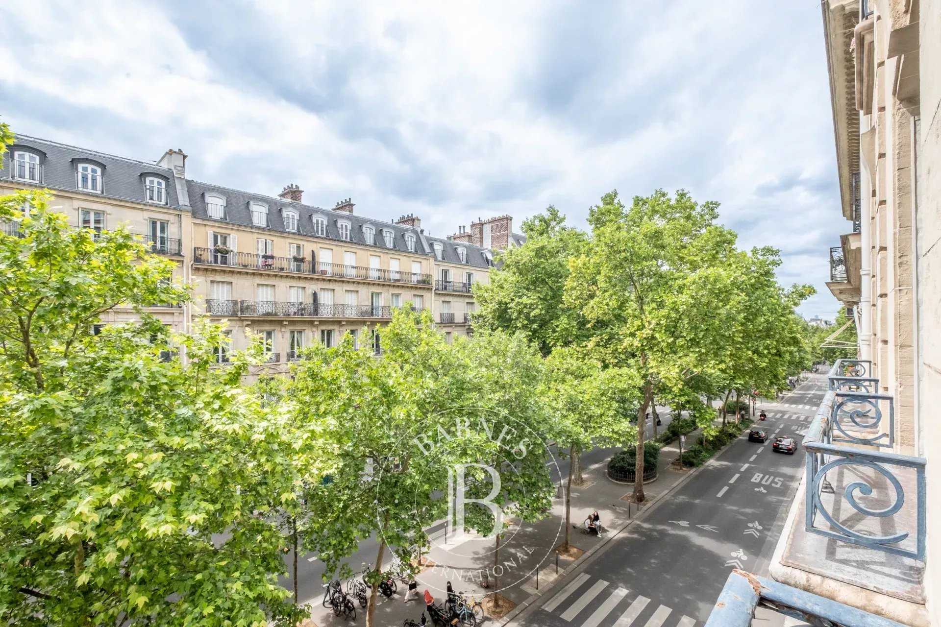 Paris  - Apartment 5 Bedrooms