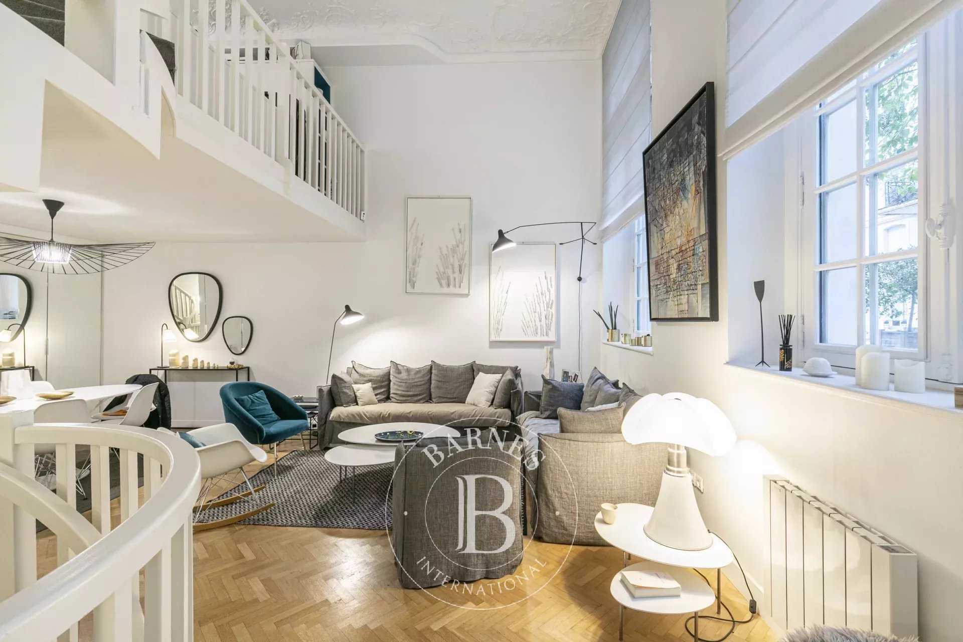 Paris  - Appartement 4 Pièces, 1 Chambre