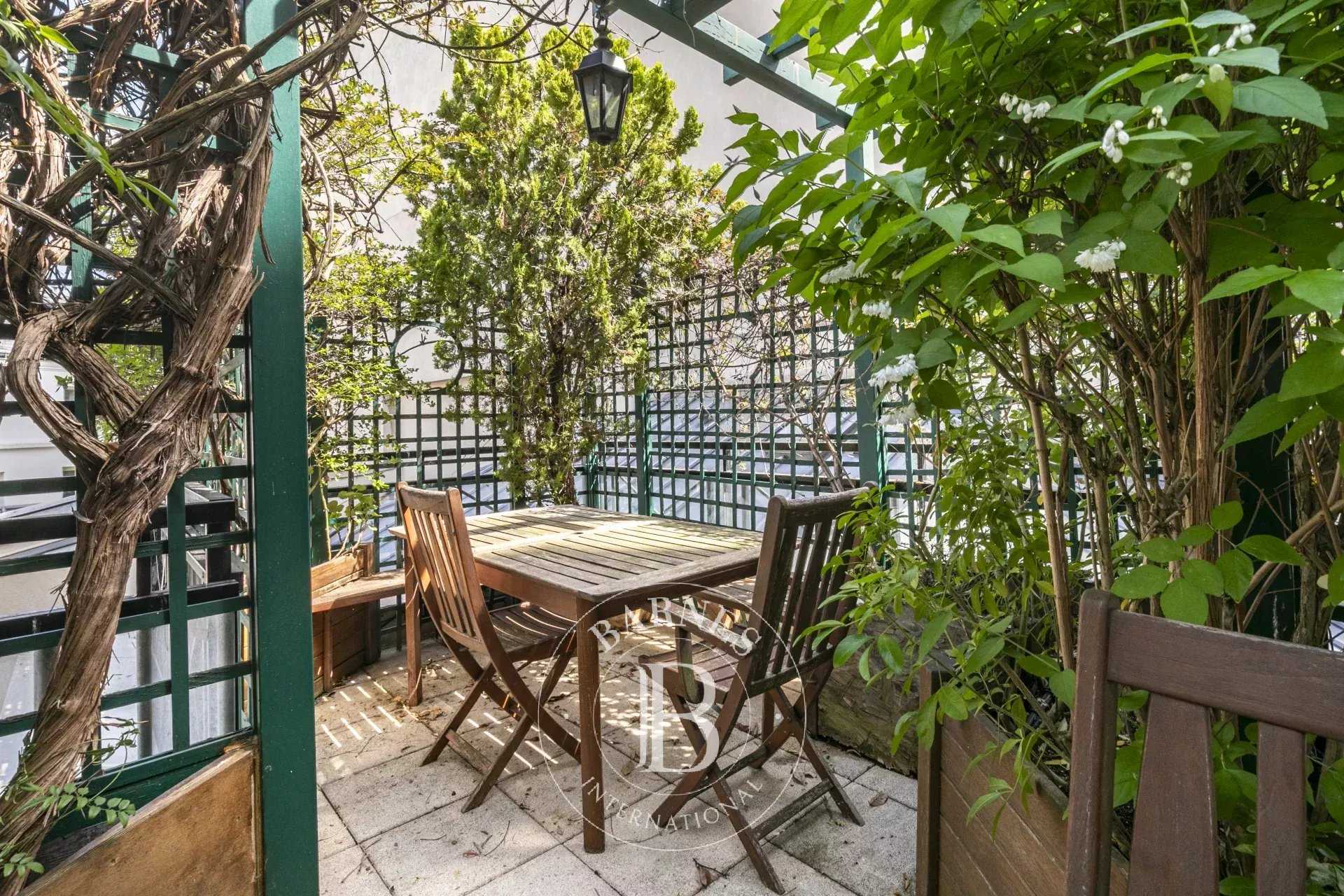 Paris  - Apartment 2 Bedrooms