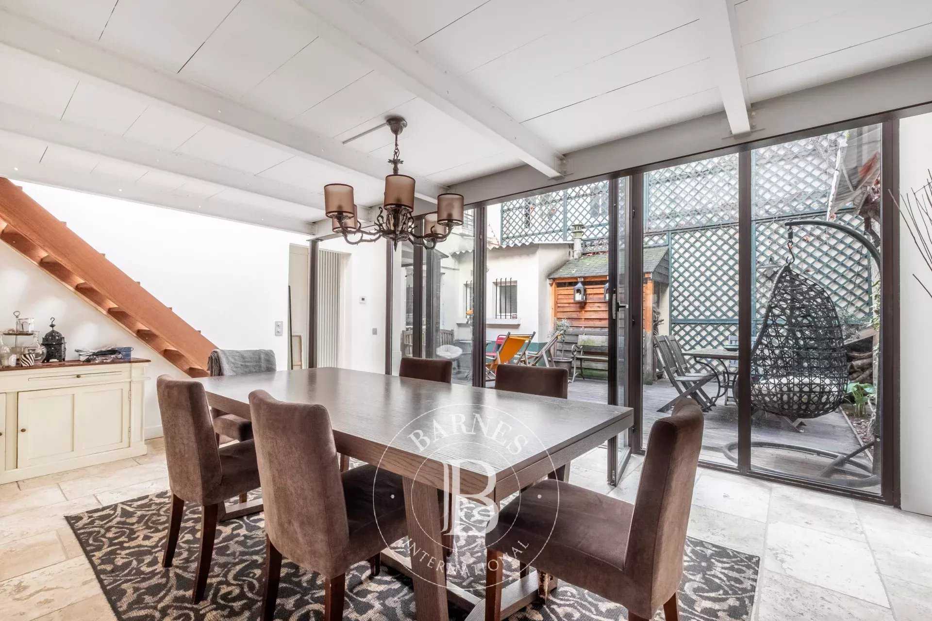 Paris  - Maison 7 Pi&egrave;ces 7 Chambres