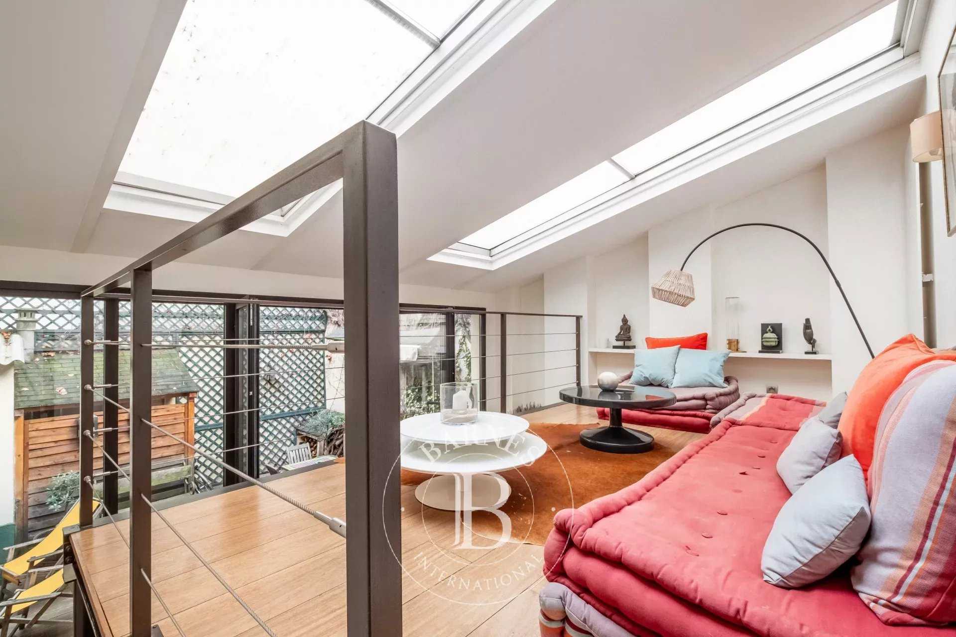 Paris  - Maison 7 Pi&egrave;ces 7 Chambres