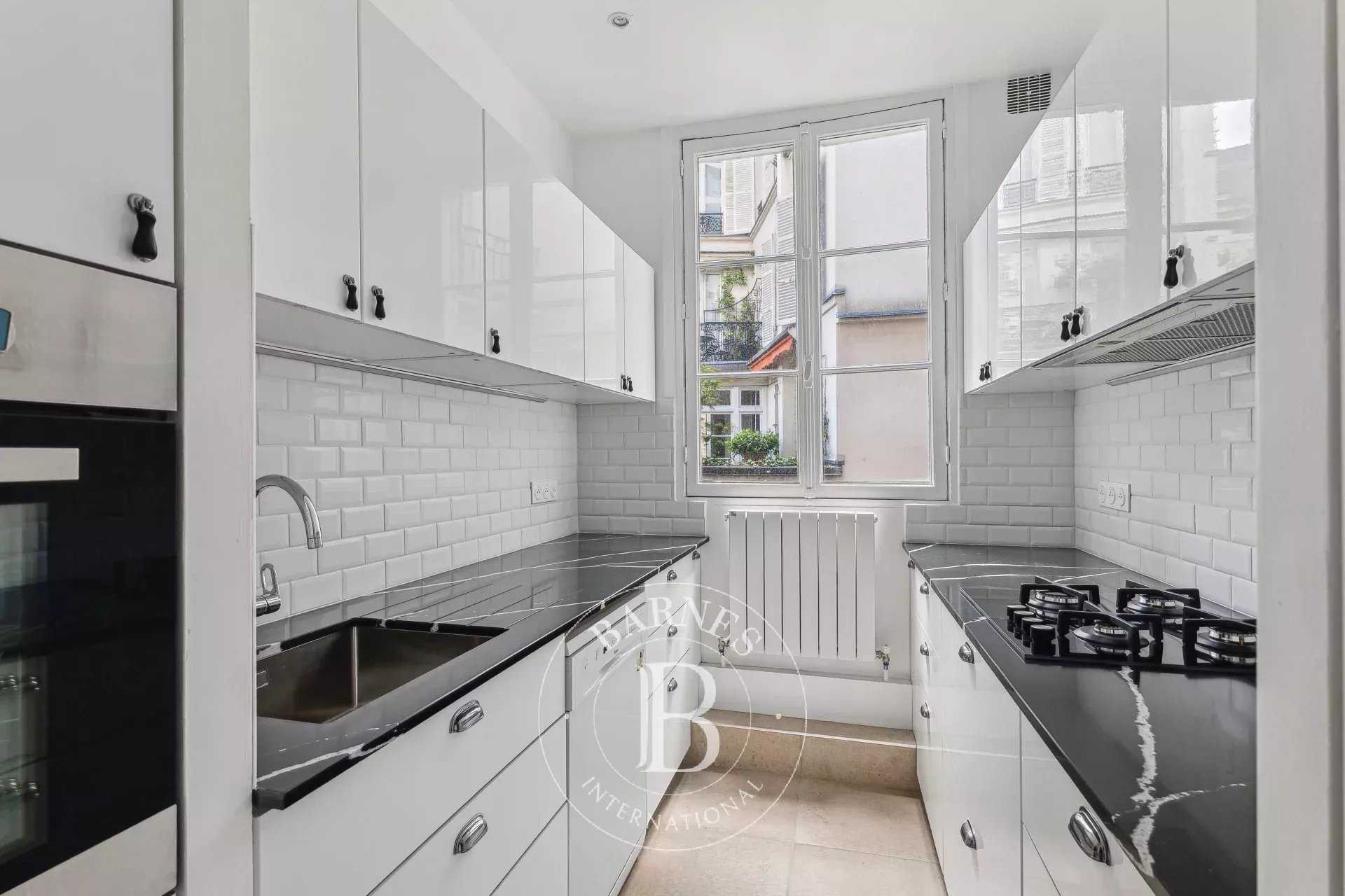 Paris  - Apartment 2 Bedrooms