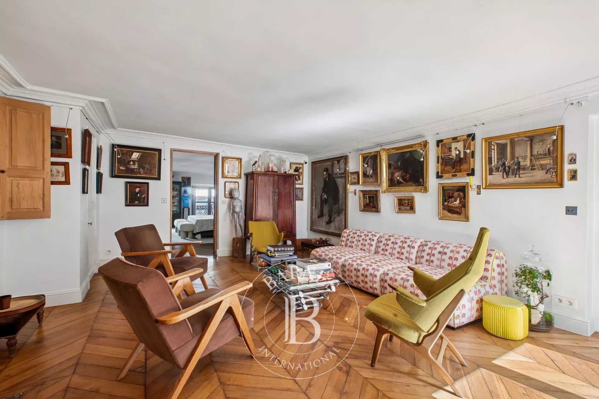 Paris  - Apartment 2 Bedrooms