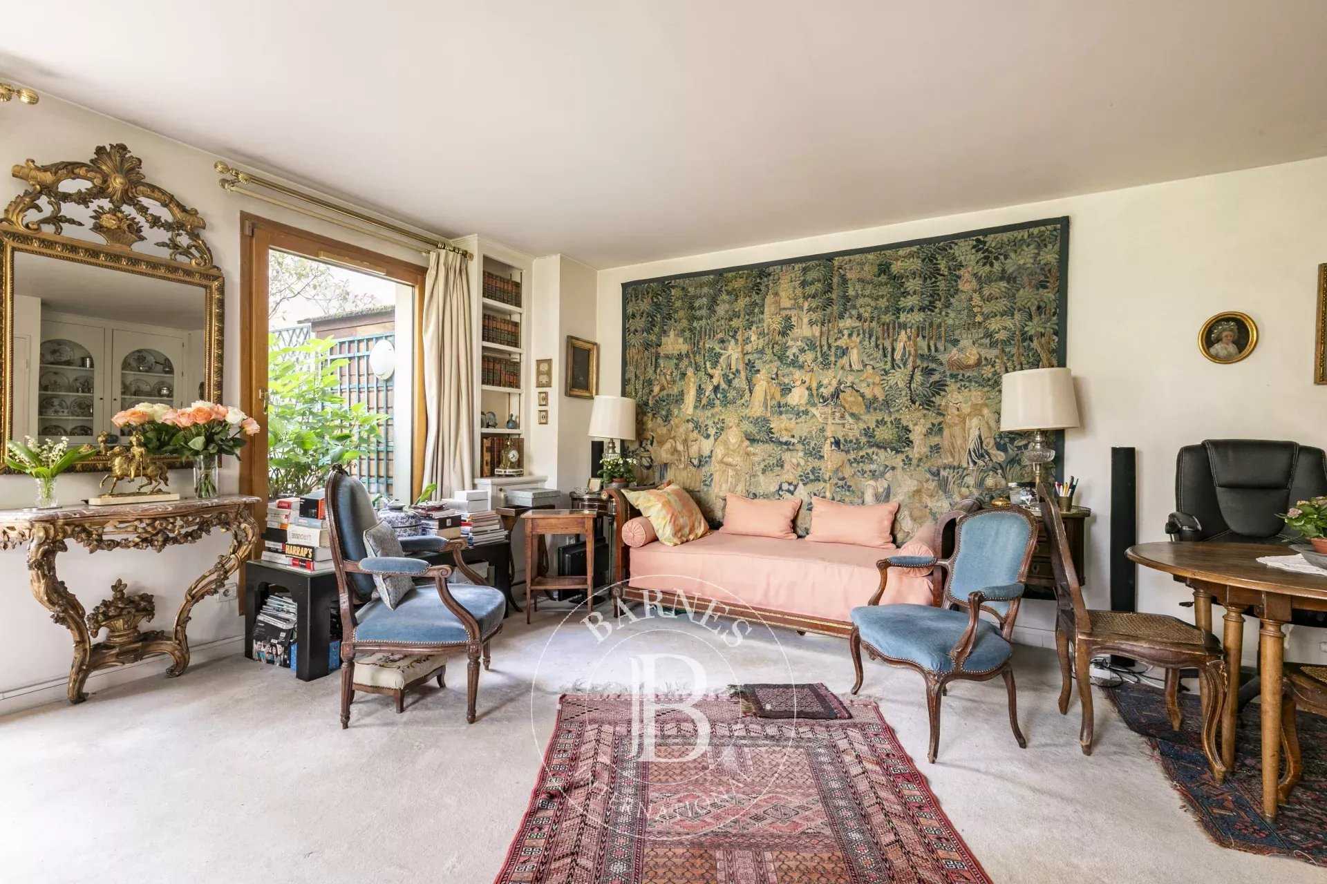 Paris  - Apartment 2 Bedrooms