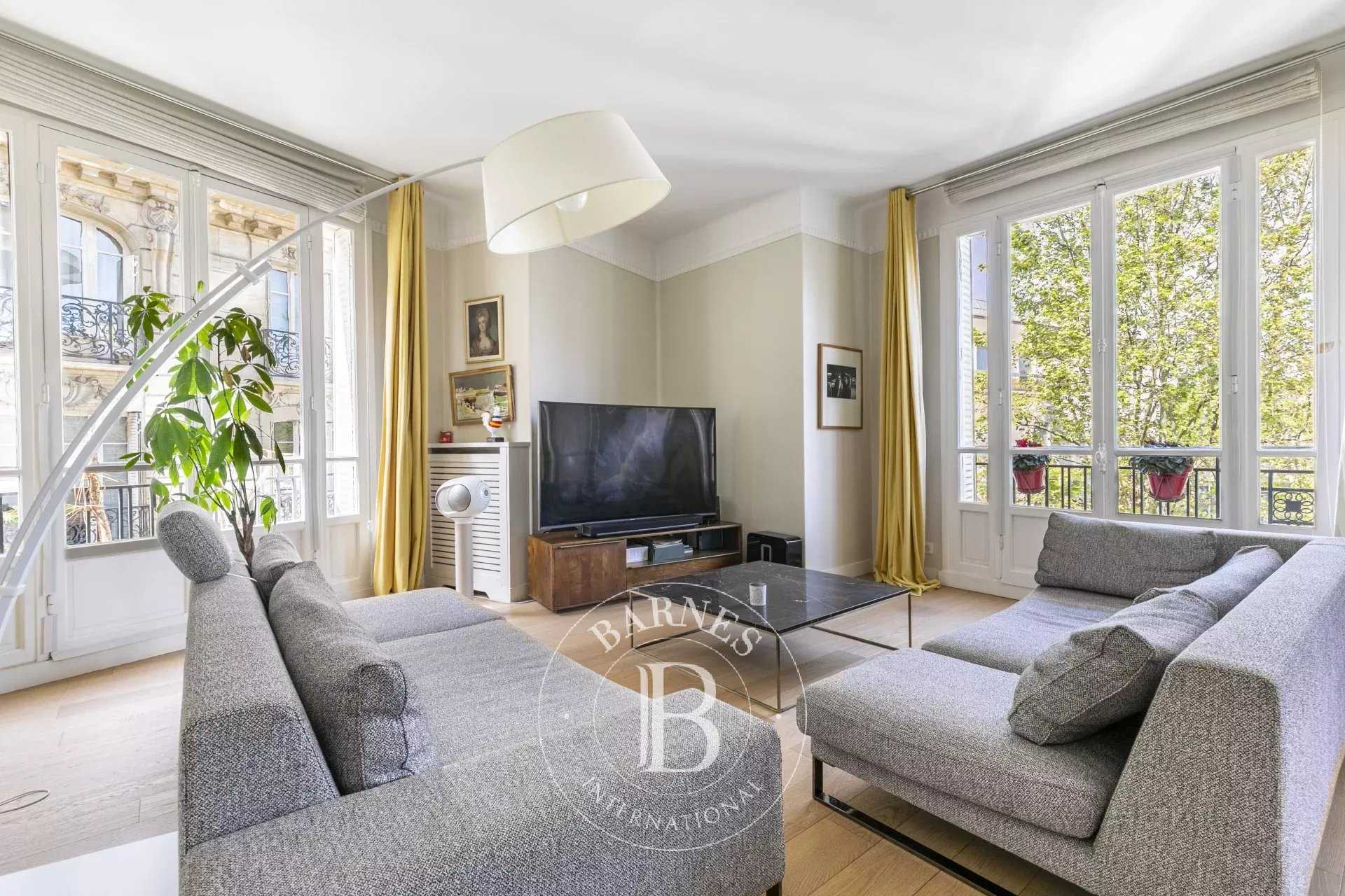 Apartment Paris 75006  -  ref 86916462 (picture 1)
