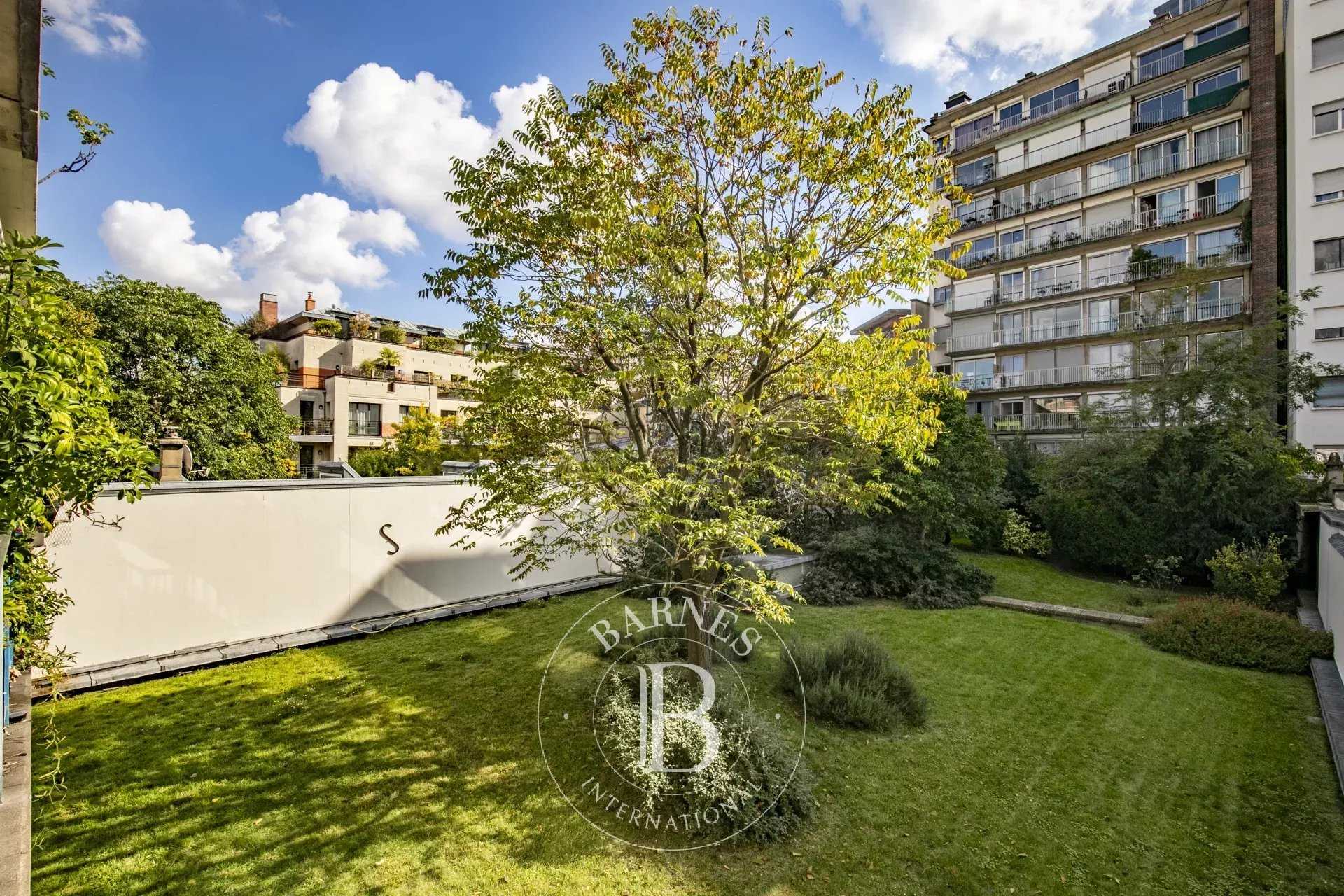 Appartement Paris 75006  -  ref 86336862 (picture 1)