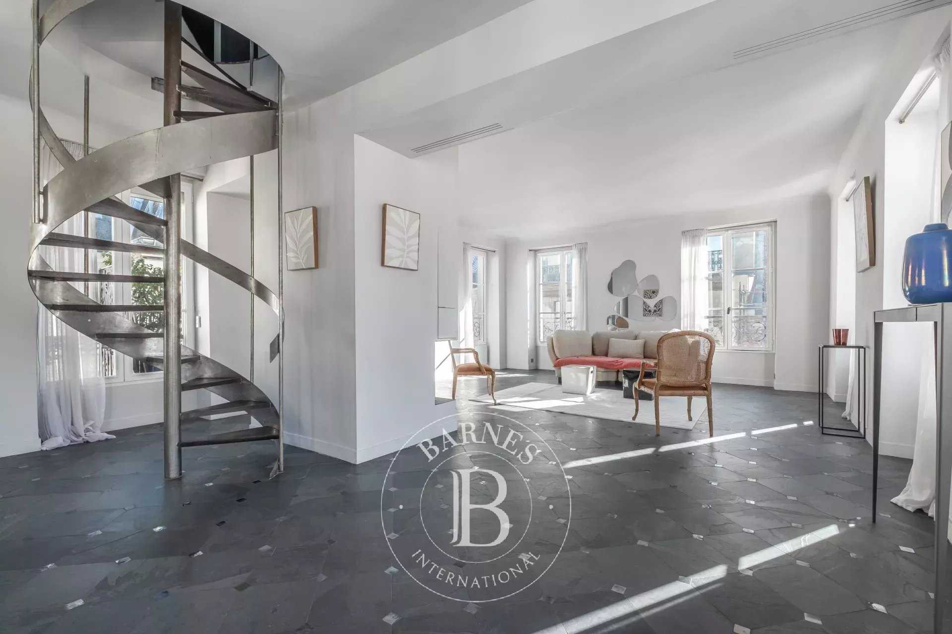 Piso Paris 75007  -  ref 86792130 (picture 1)