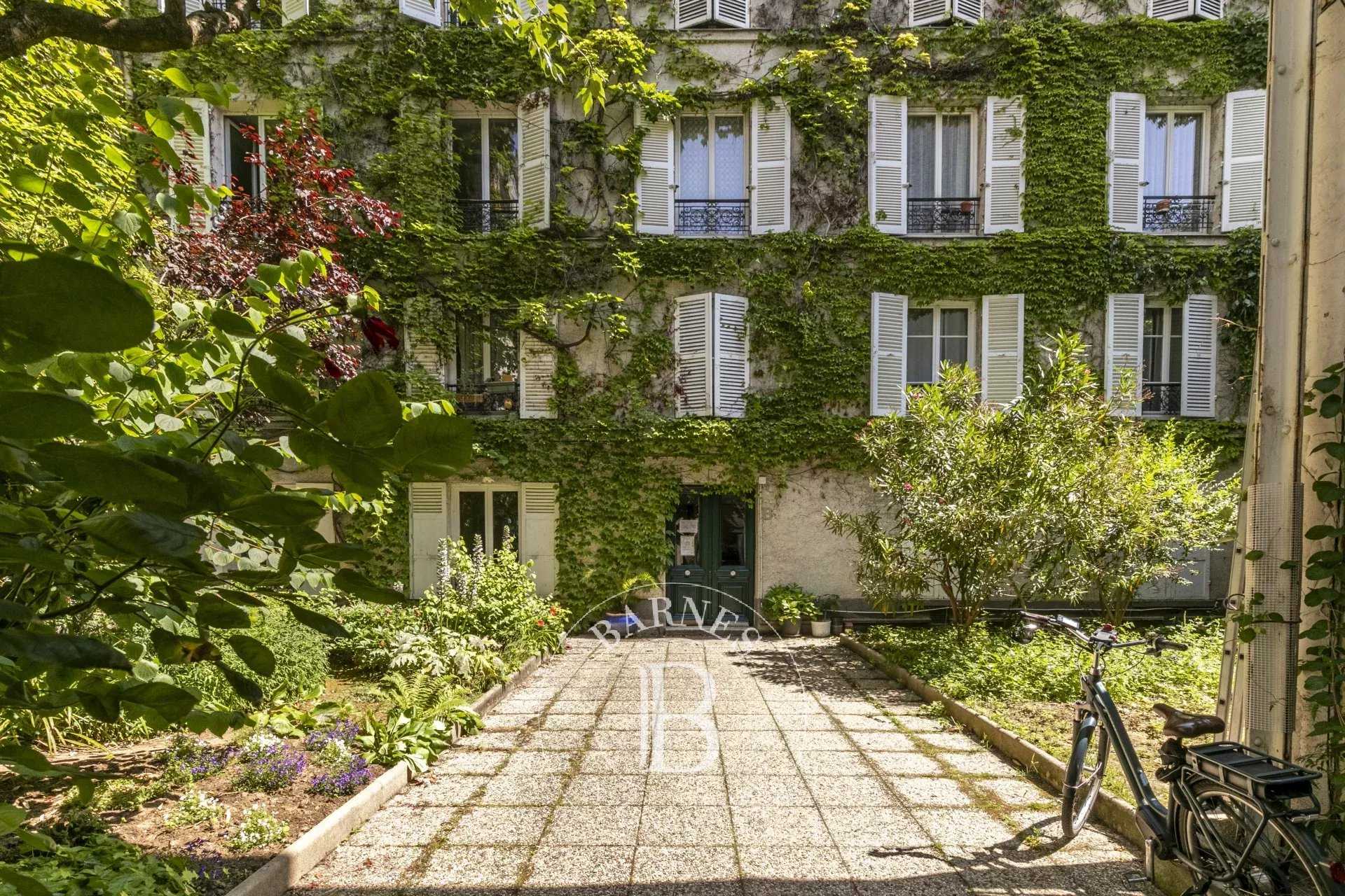 Appartement Paris 75006  -  ref 85996681 (picture 1)