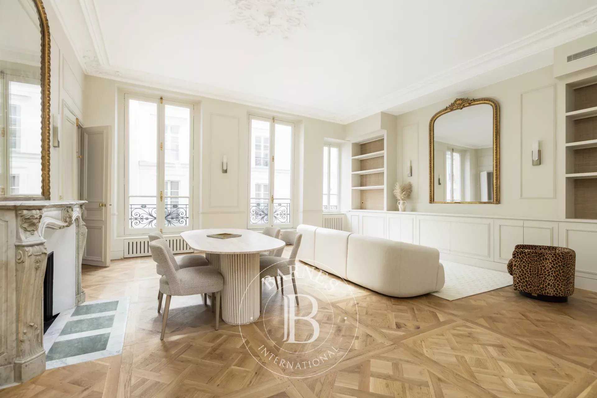 Appartement Paris 75007  -  ref 85737126 (picture 1)