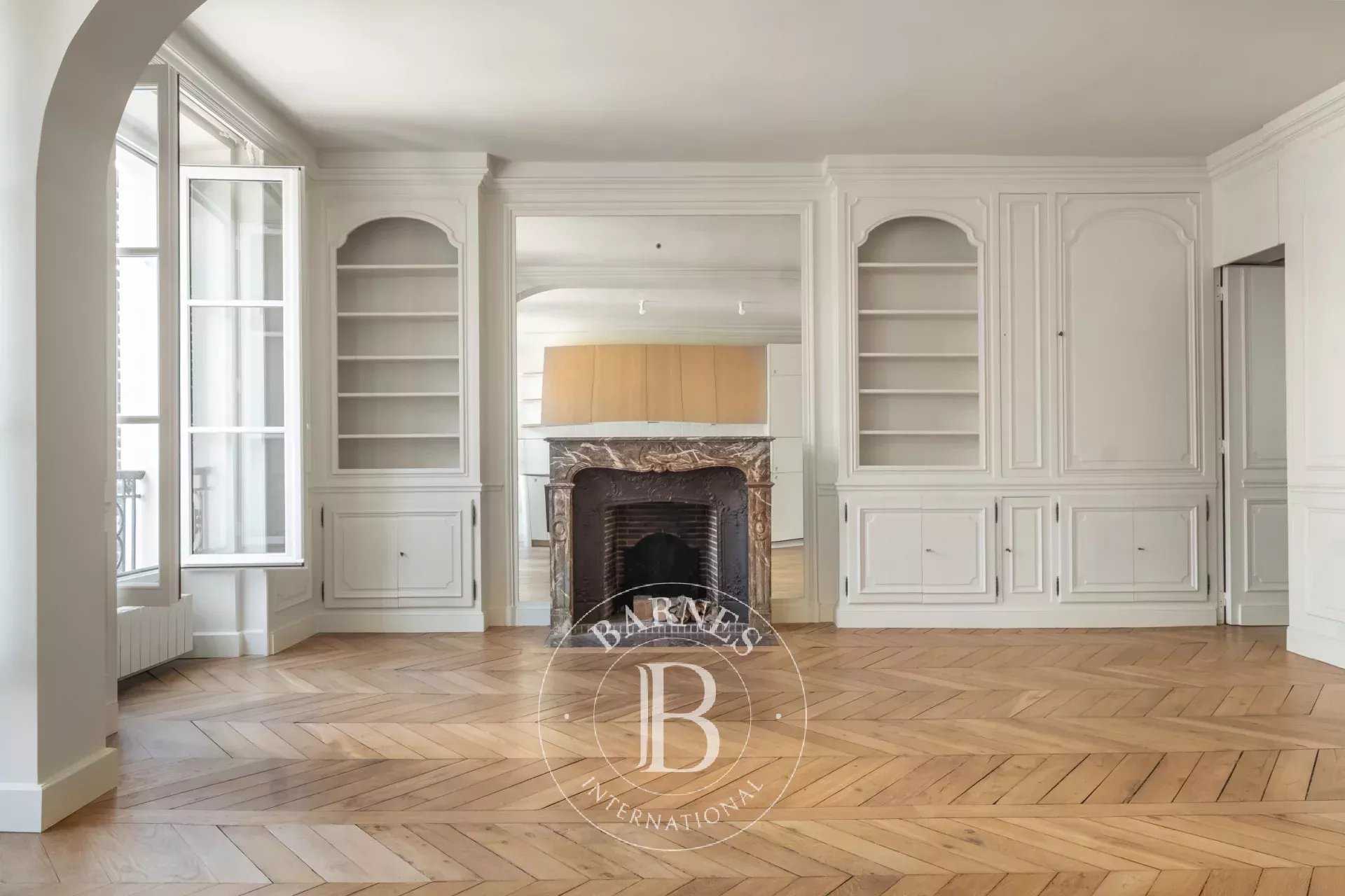 Appartement Paris 75006  -  ref 85648136 (picture 3)