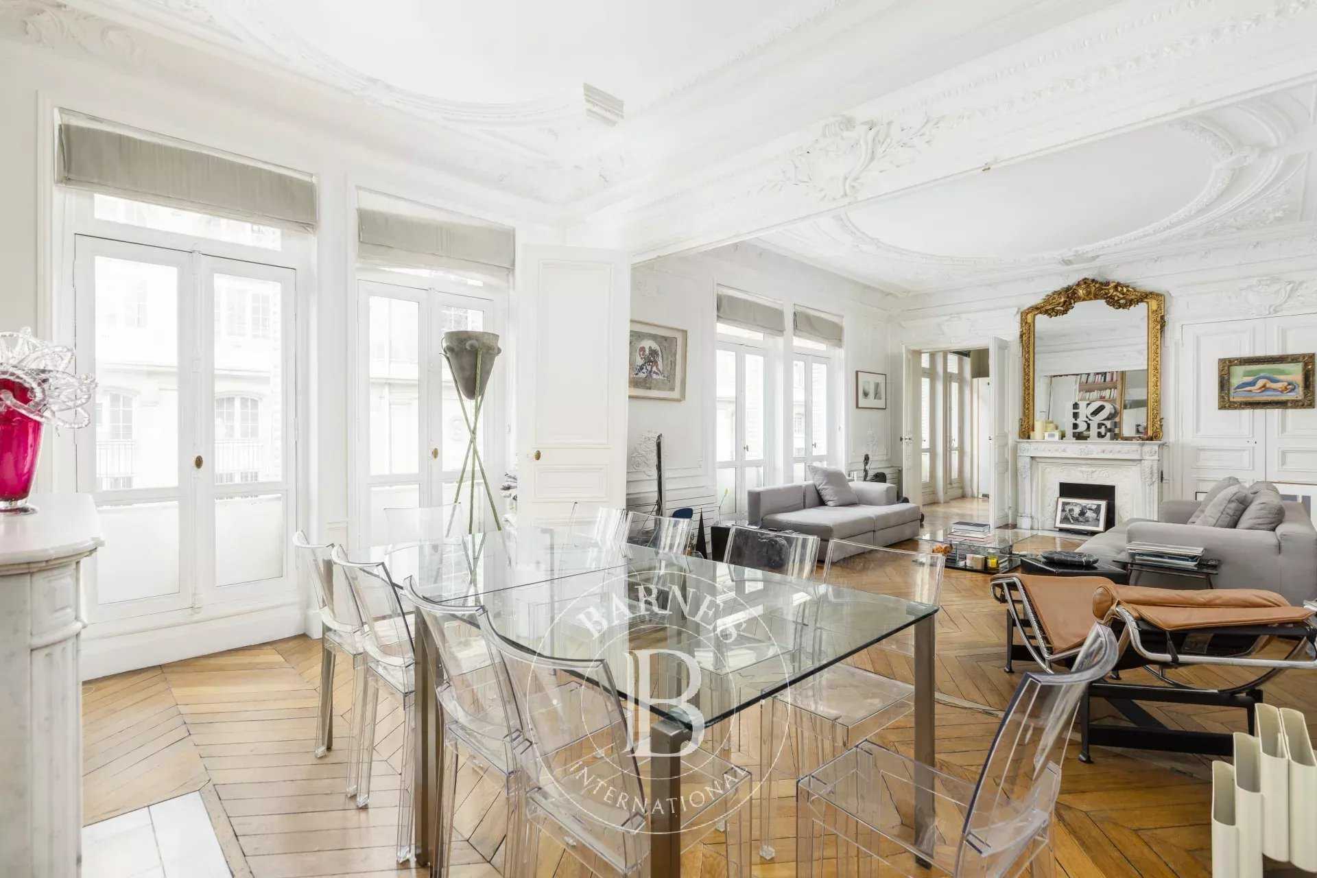 Apartment Paris 75006  -  ref 85987947 (picture 1)