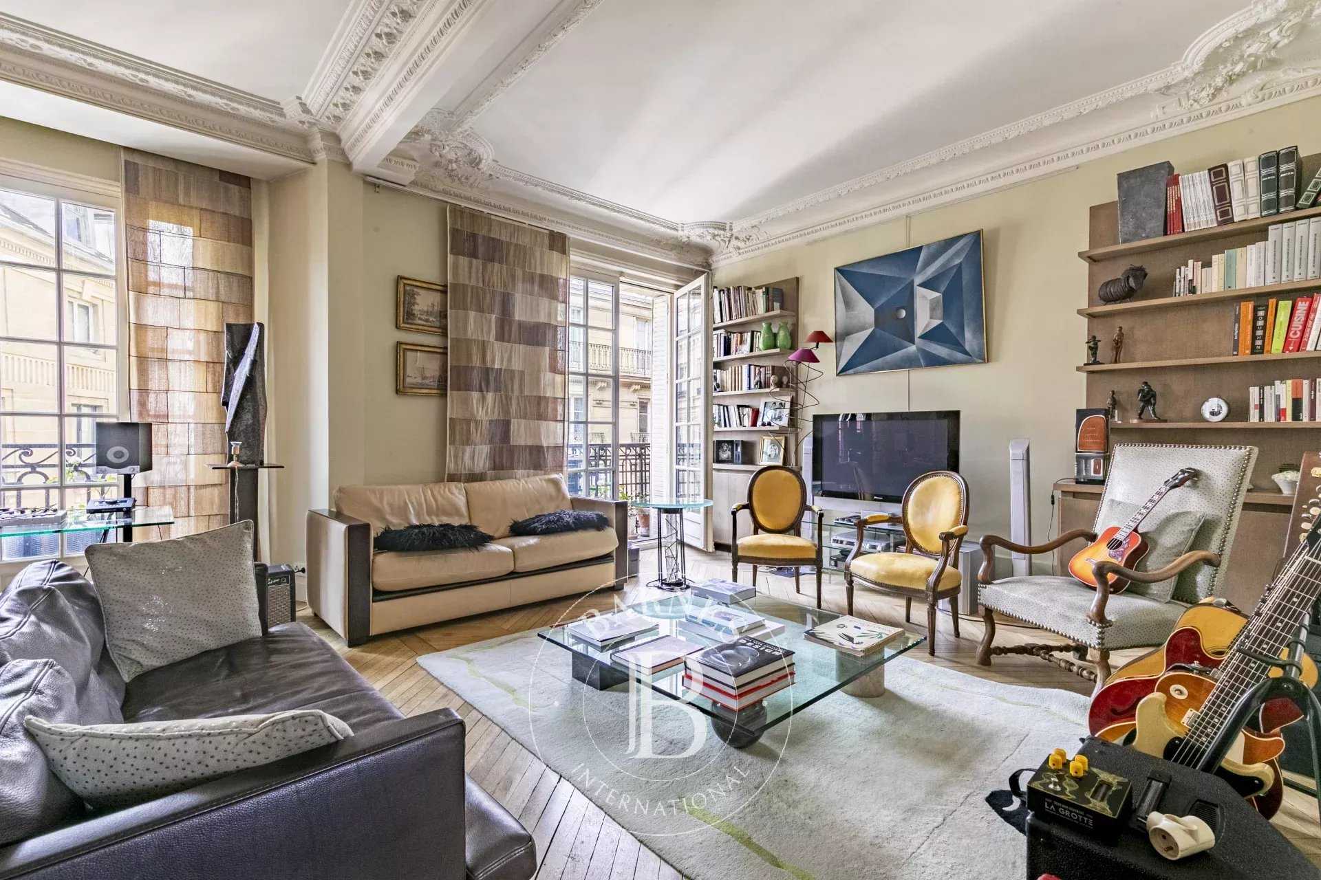 Apartment Paris 75006  -  ref 85950304 (picture 1)
