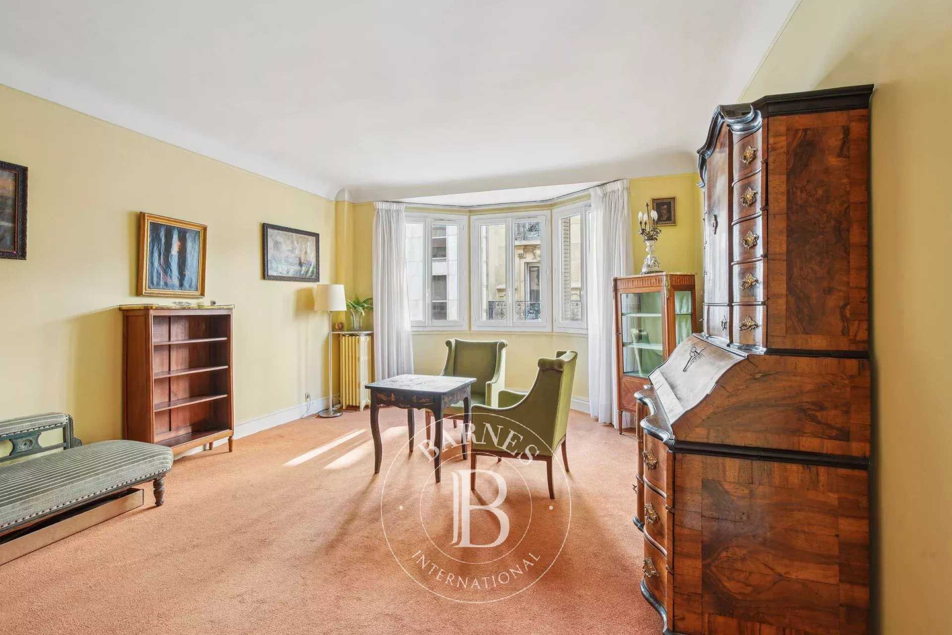 Appartement Paris 75006  -  ref 85777434 (picture 1)
