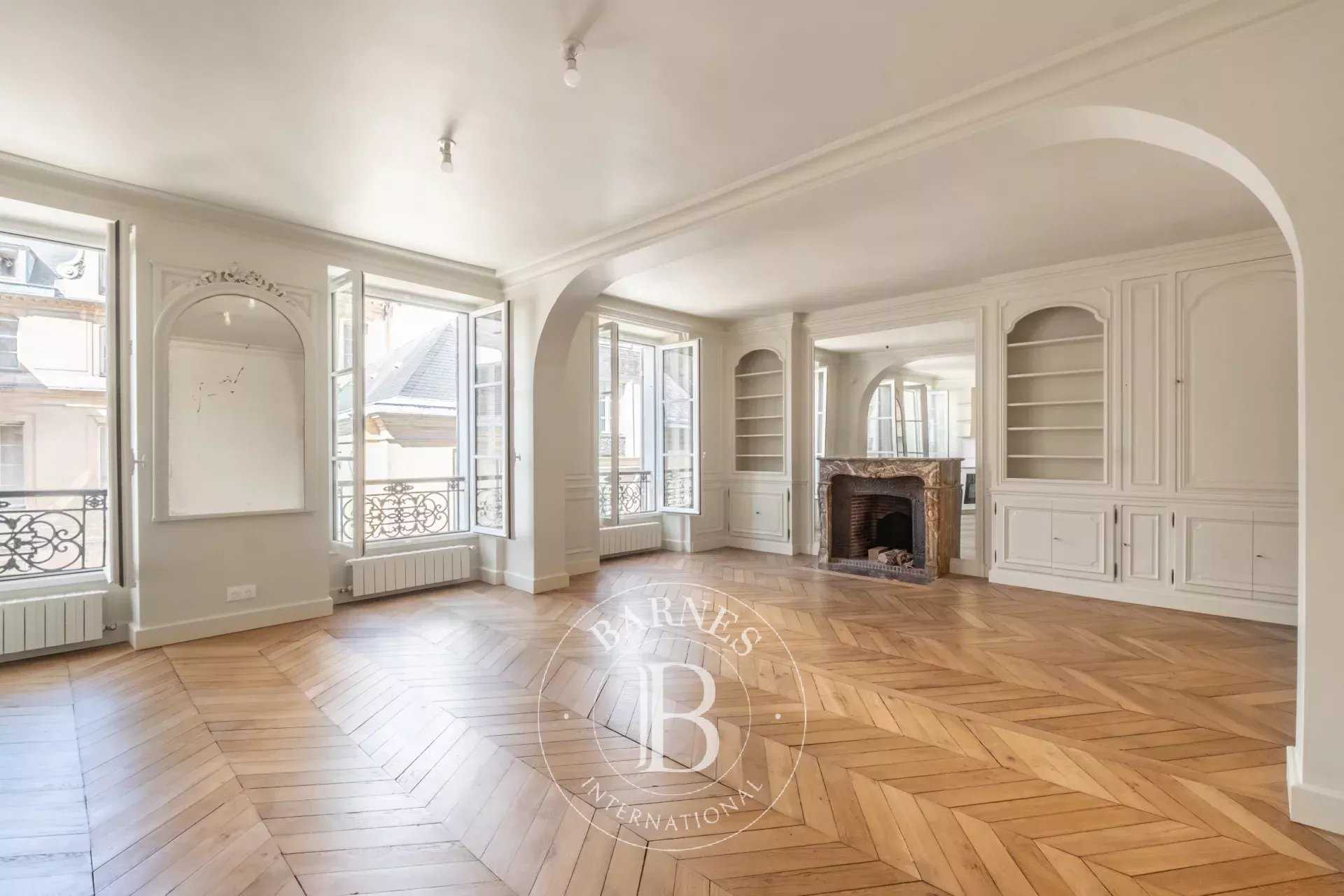 Appartement Paris 75006  -  ref 85648136 (picture 2)